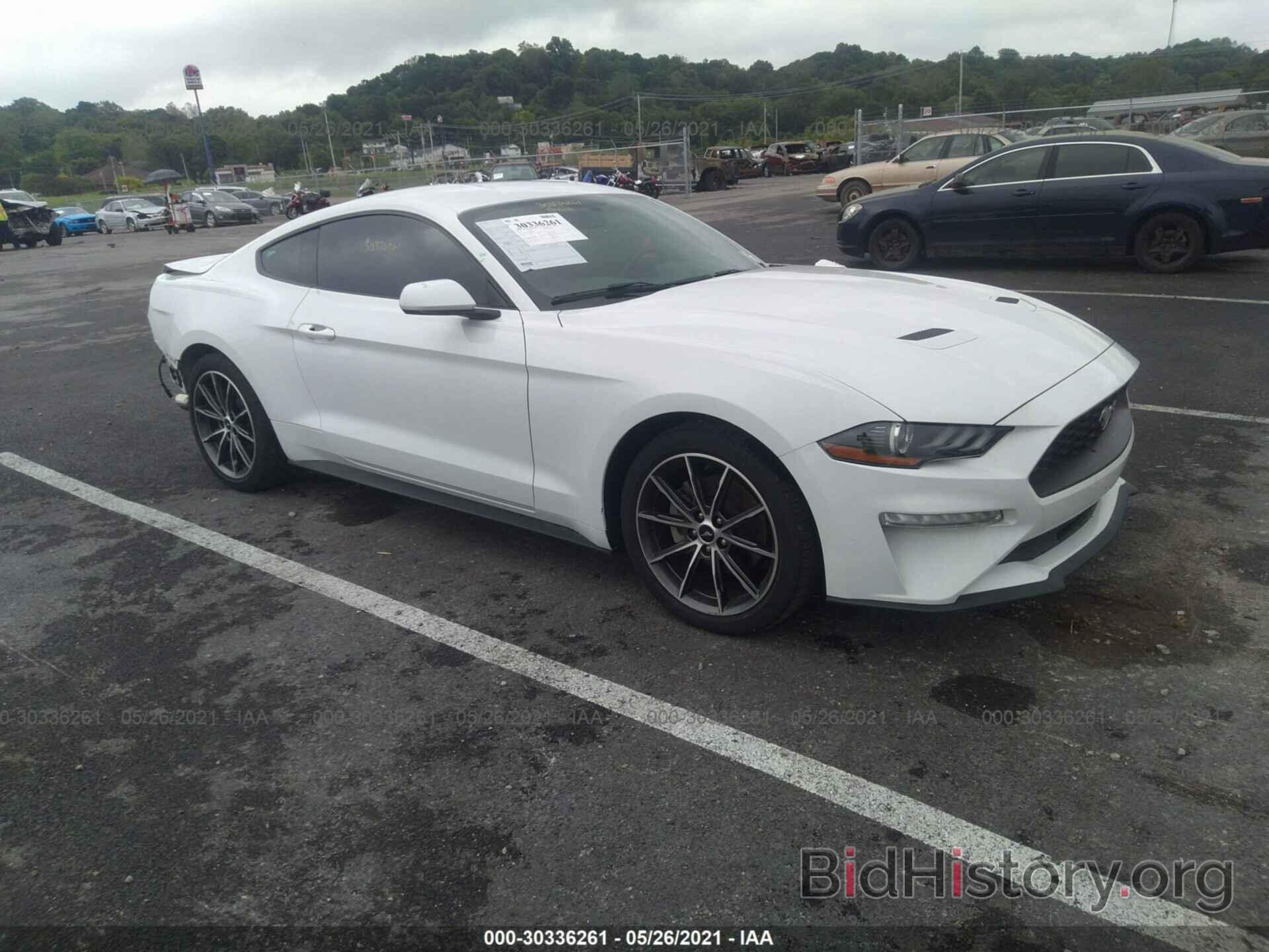 Photo 1FA6P8TH5J5176137 - FORD MUSTANG 2018