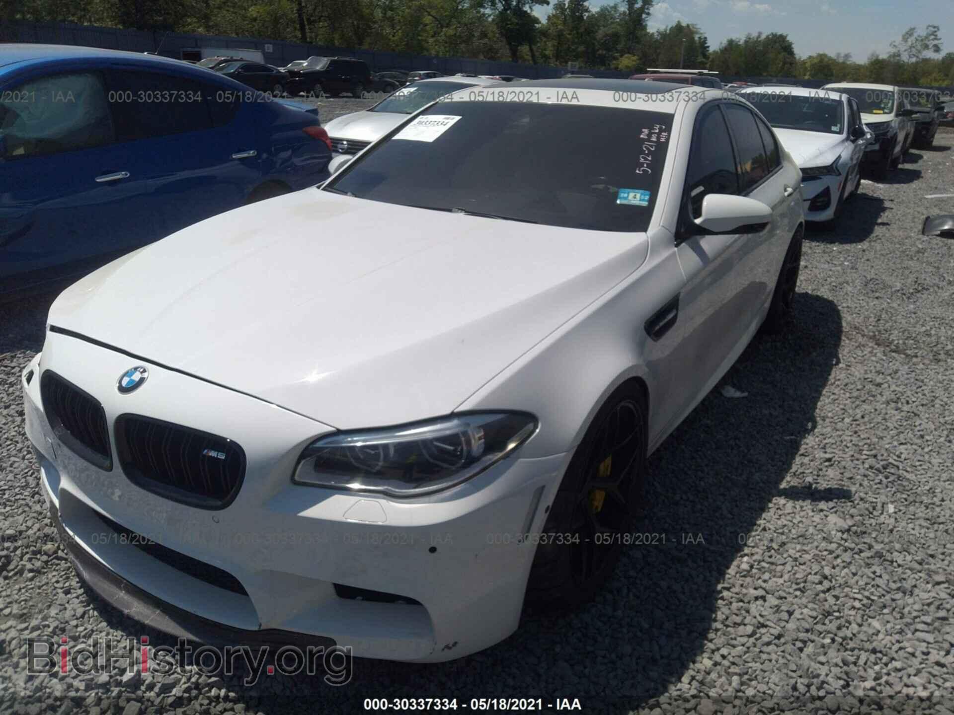 2015 BMW M5 - VIN: WBSFV9C59FD595089 - Фото 2