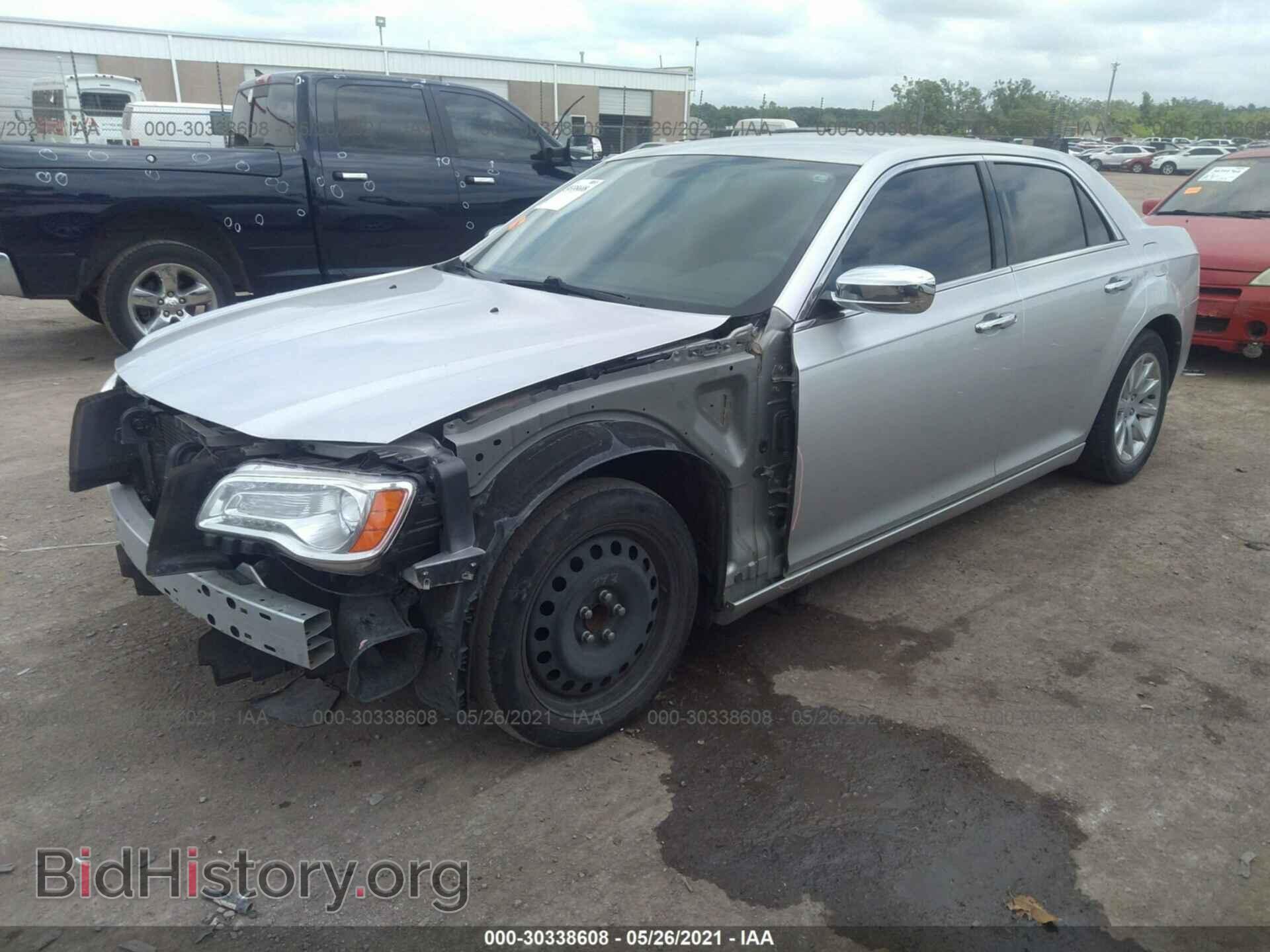 2012 CHRYSLER 300 - VIN: 2C3CCACG1CH200747 - Photo 2