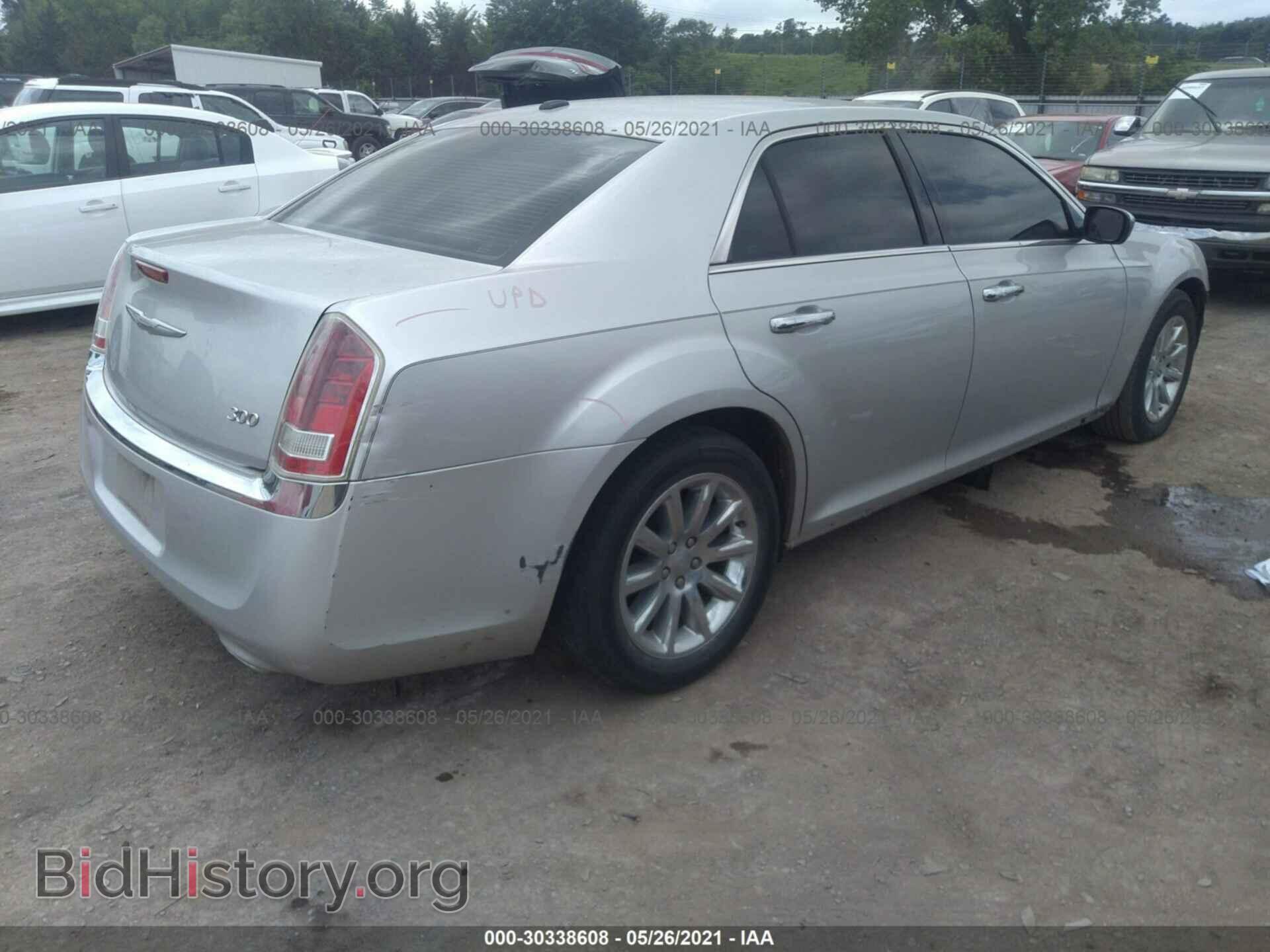 2012 CHRYSLER 300 - VIN: 2C3CCACG1CH200747 - Photo 4