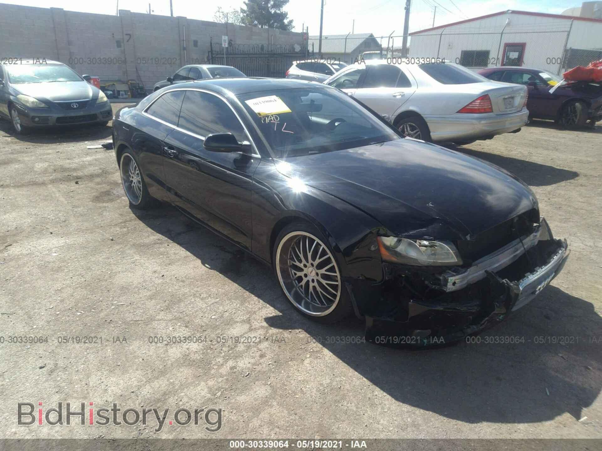 Photo WAUCFAFR9AA031635 - AUDI A5 2010