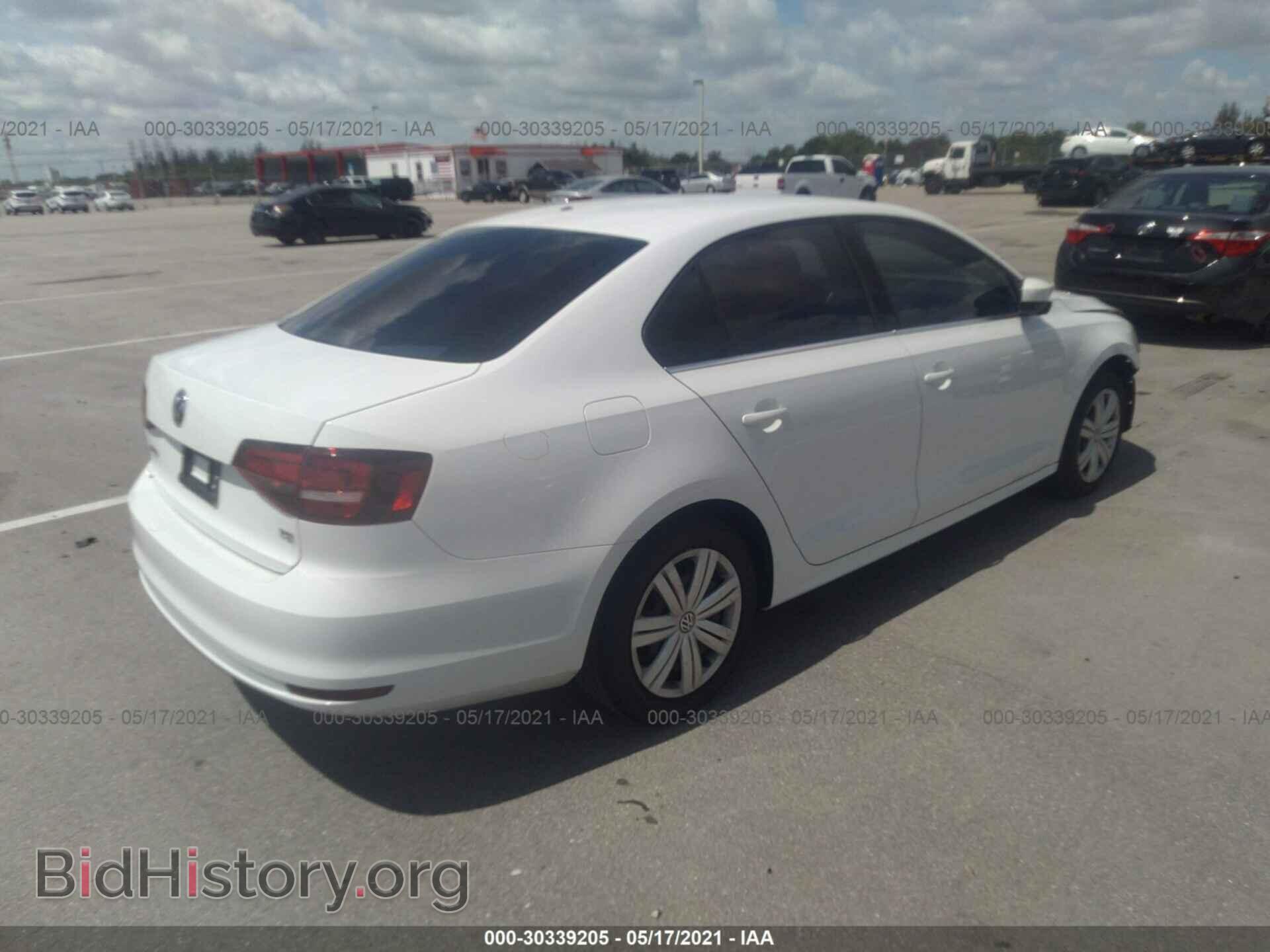 2017 VOLKSWAGEN JETTA - VIN: 3VW2B7AJ2HM217543 - Фото 4