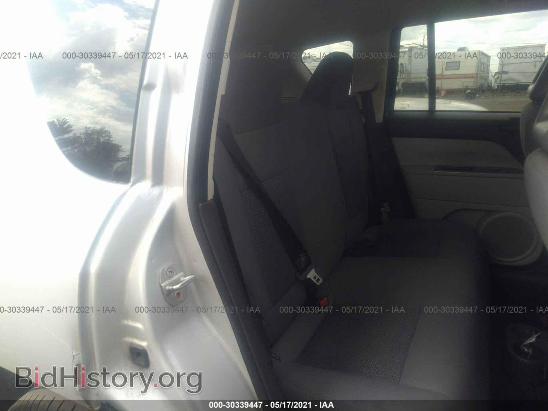 2007 JEEP COMPASS - VIN: 1J8FT47W27D158466 - Фото 8