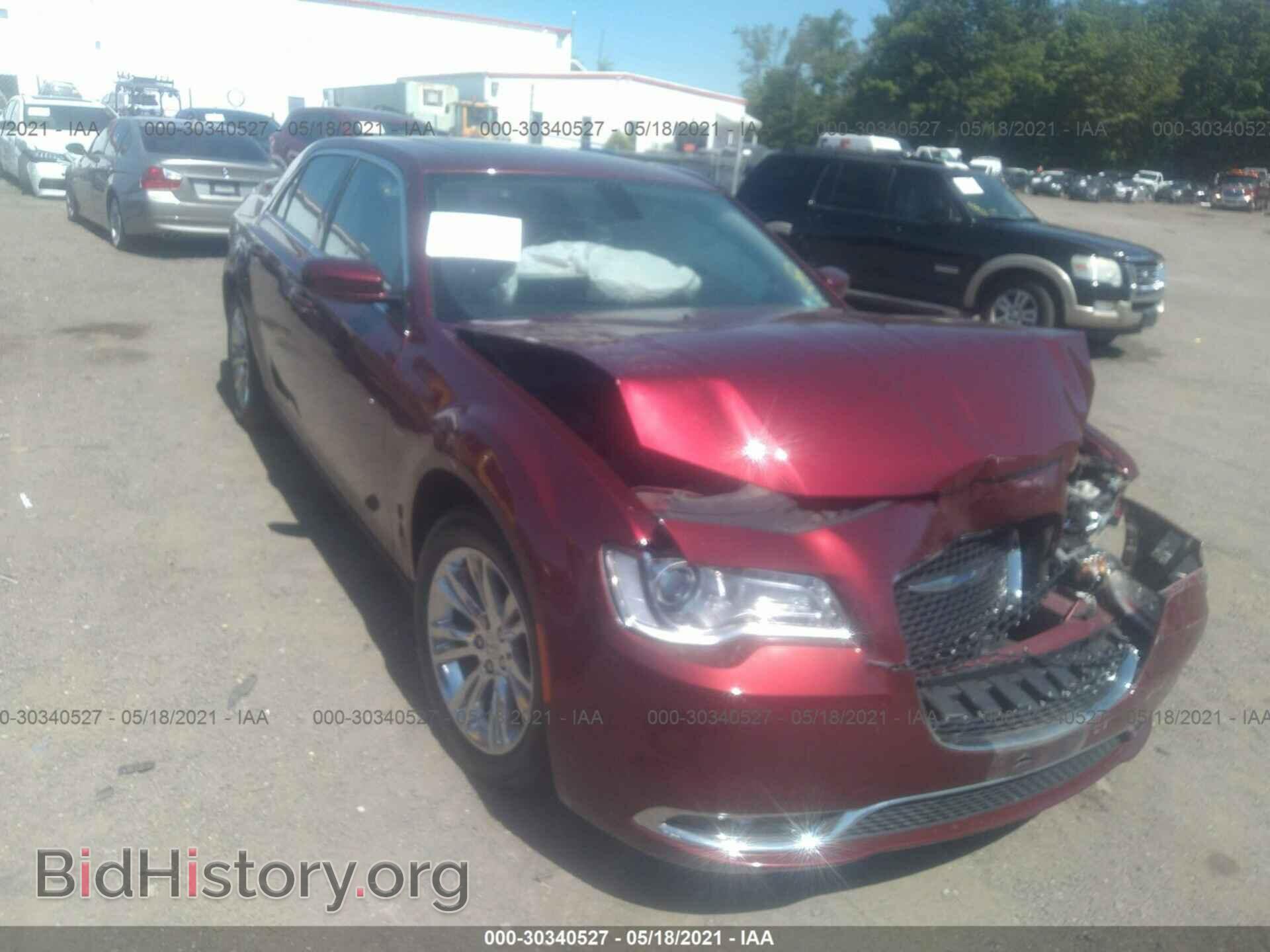 Photo 2C3CCAAG0JH130299 - CHRYSLER 300 2018