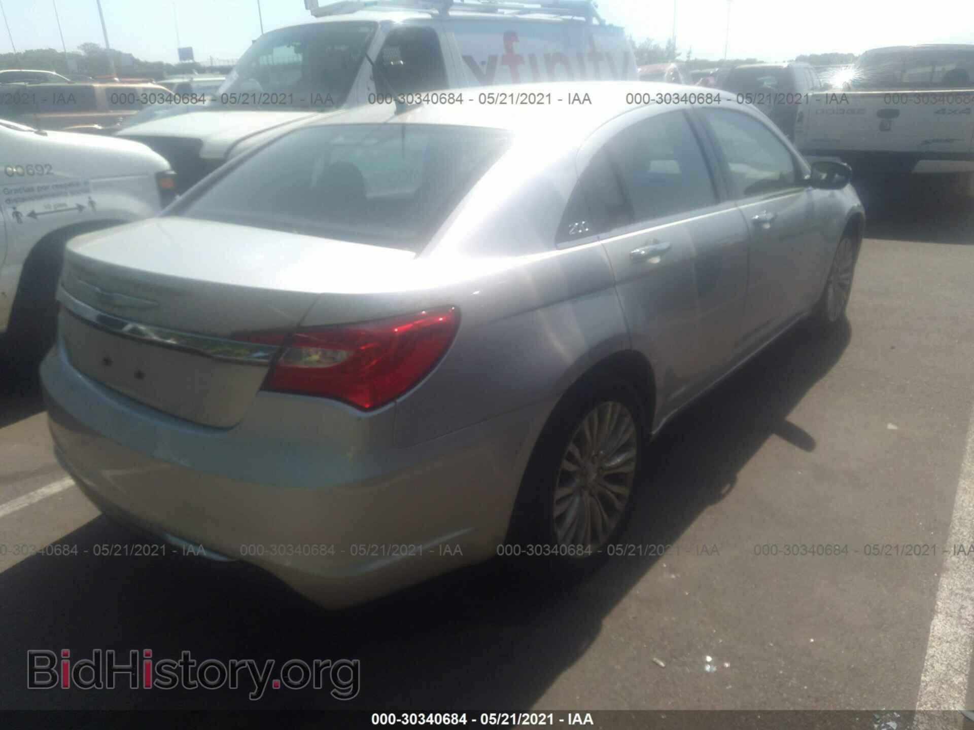2012 CHRYSLER 200 - VIN: 1C3CCBCBXCN301822 - Photo 4