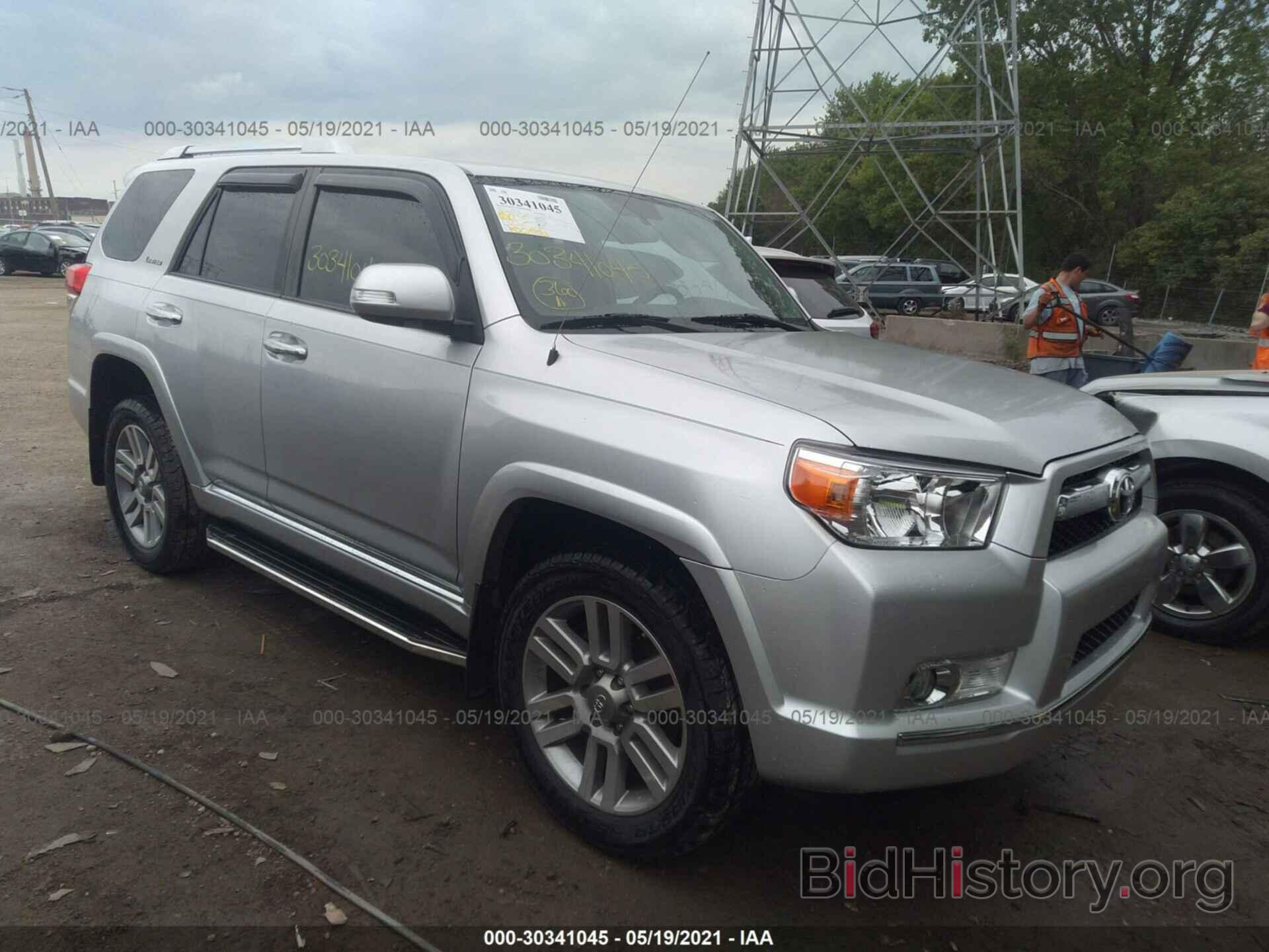 Фотография JTEBU5JR6B5071664 - TOYOTA 4RUNNER 2011