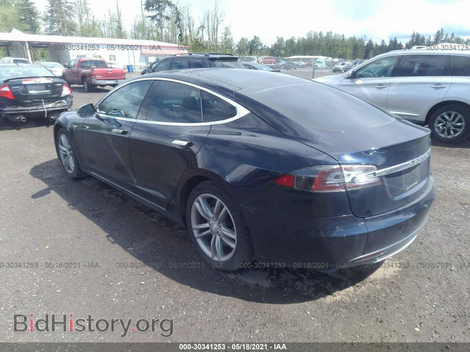 2014 TESLA MODEL S - VIN: 5YJSA1H13EFP45570 - Фото 3