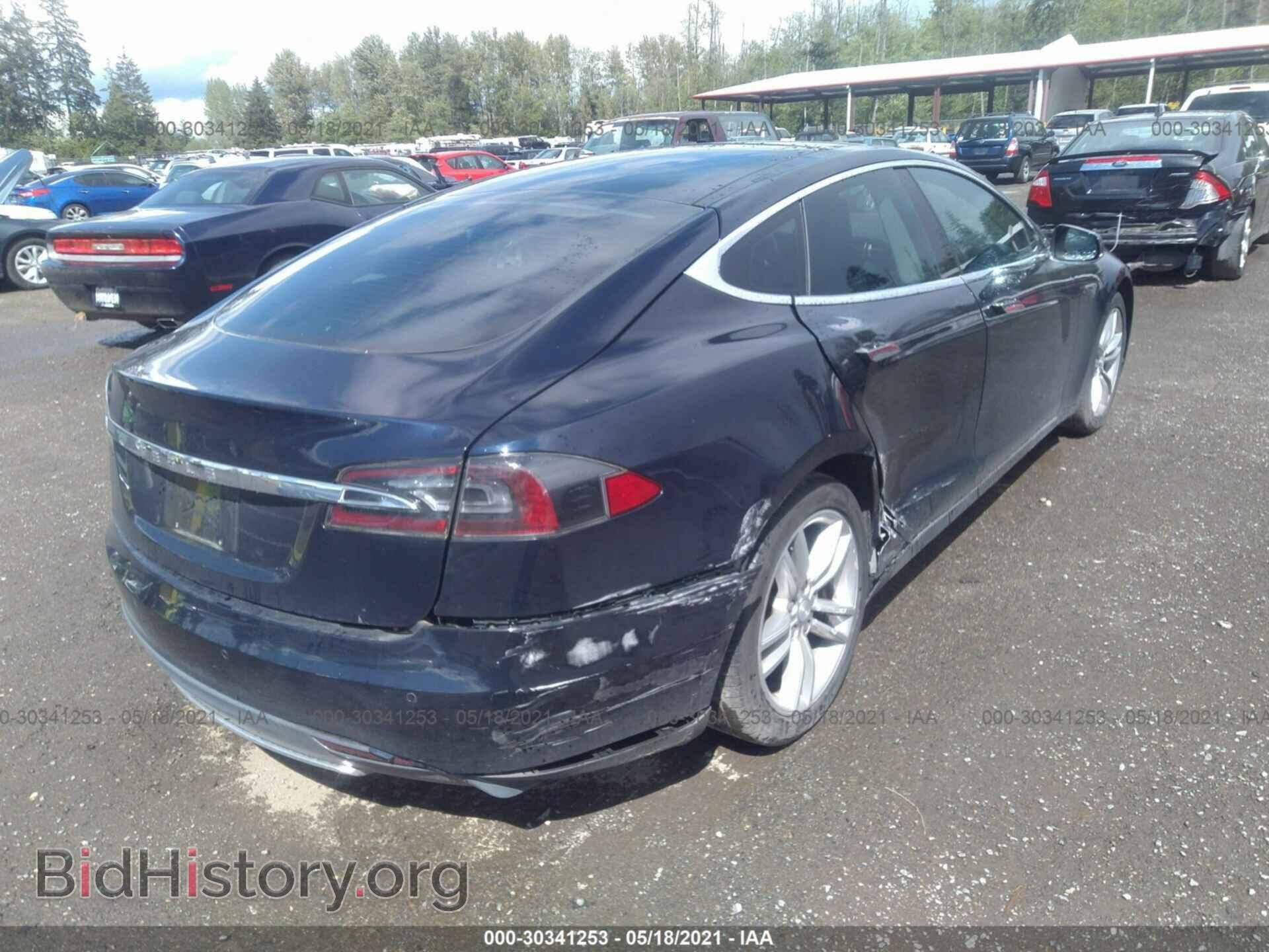 2014 TESLA MODEL S - VIN: 5YJSA1H13EFP45570 - Фото 4