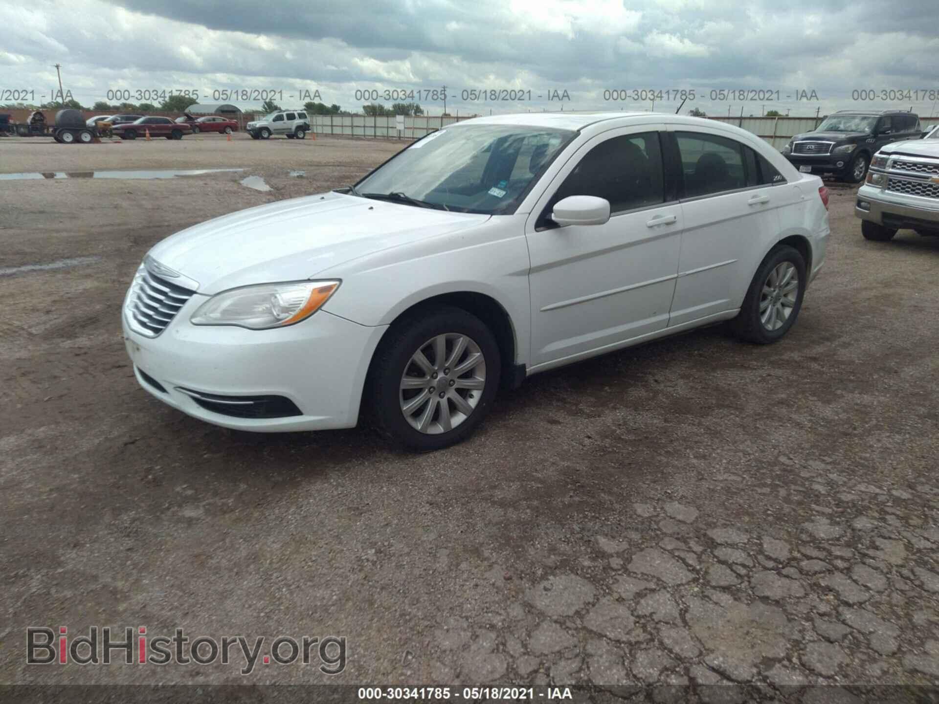 2012 CHRYSLER 200 - VIN: 1C3CCBBB3CN212613 - Фото 2
