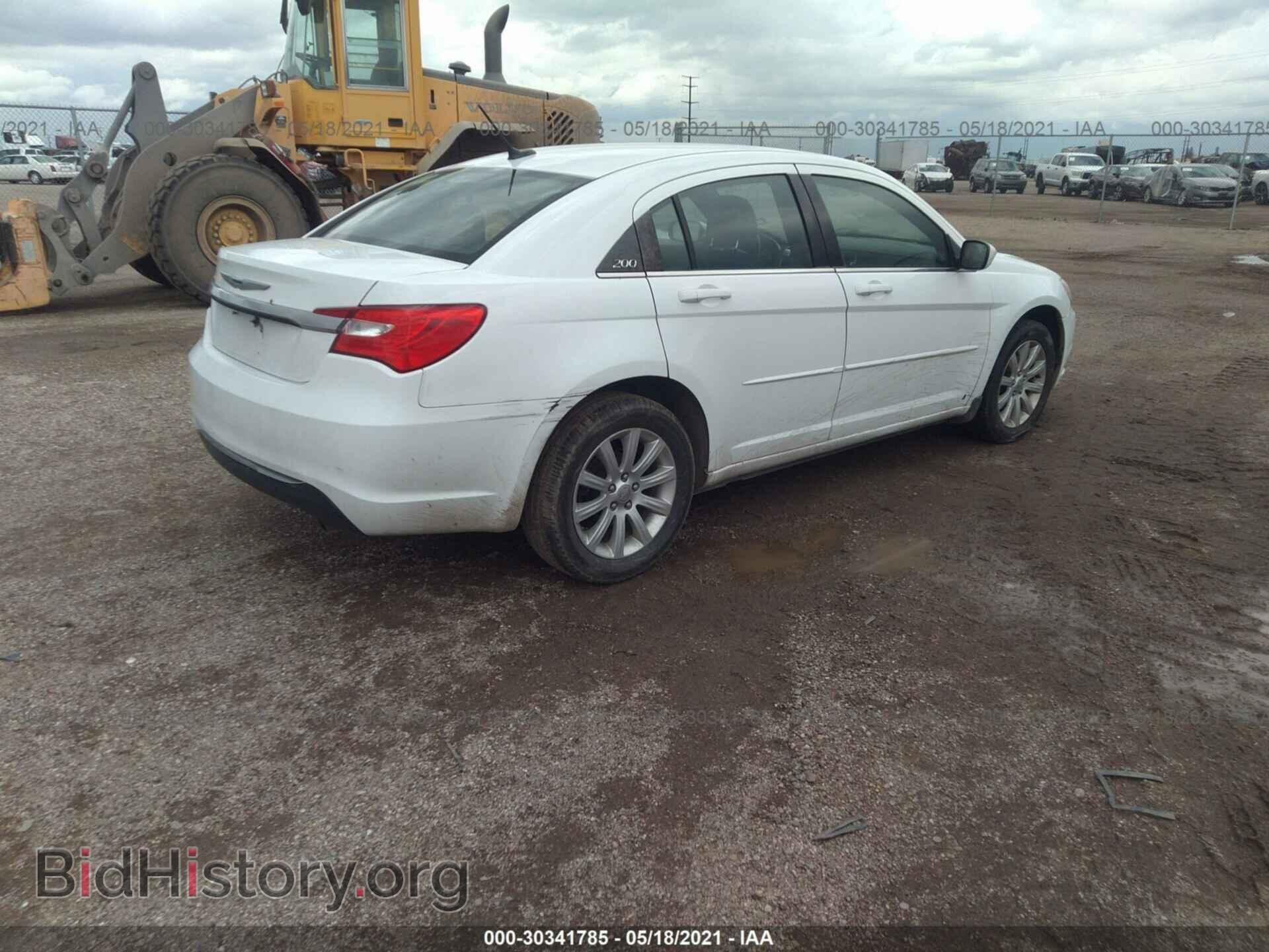 2012 CHRYSLER 200 - VIN: 1C3CCBBB3CN212613 - Фото 4