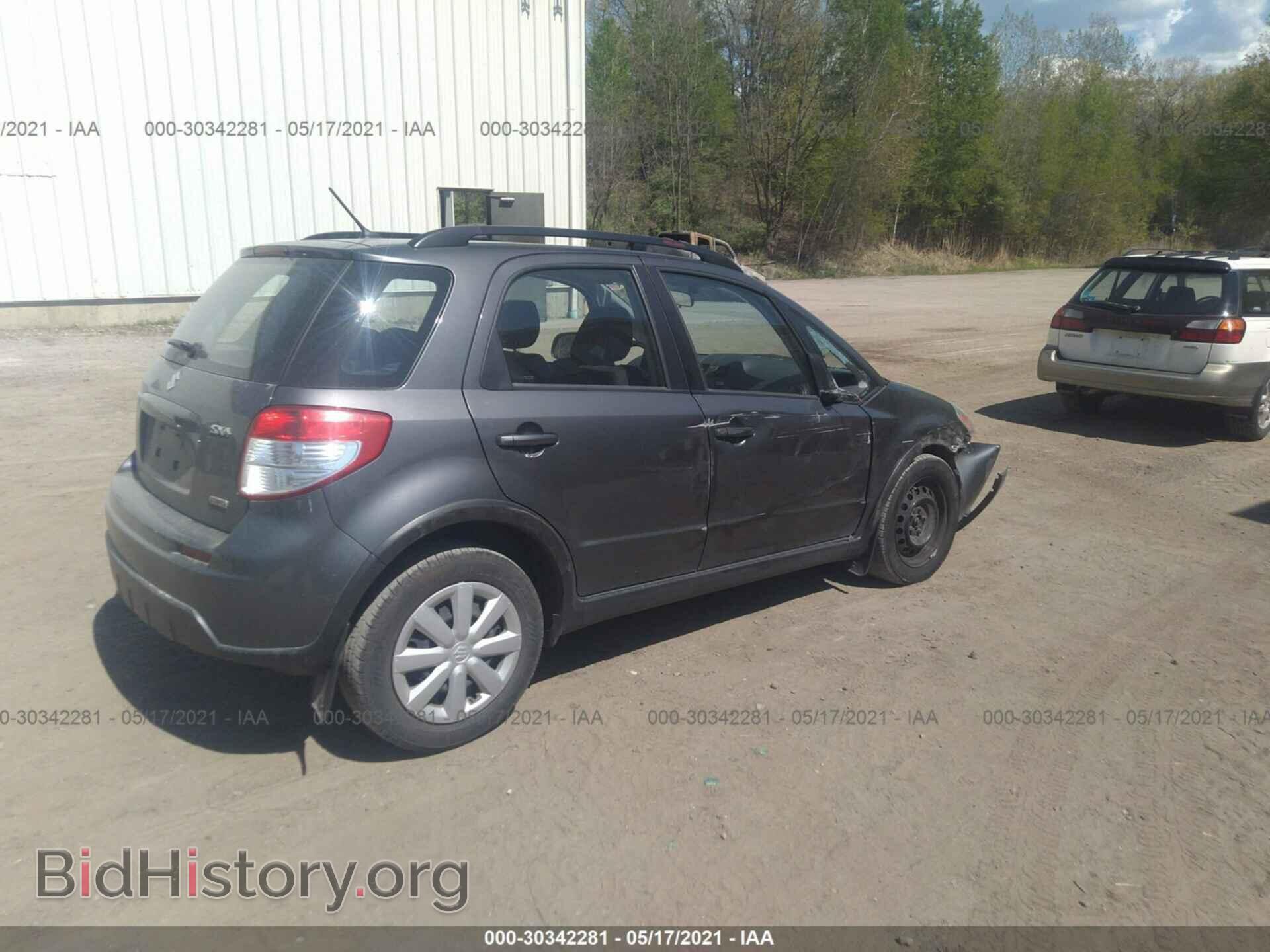 2010 SUZUKI SX4 - VIN: JS2YB5A30A6301066 - Фото 4