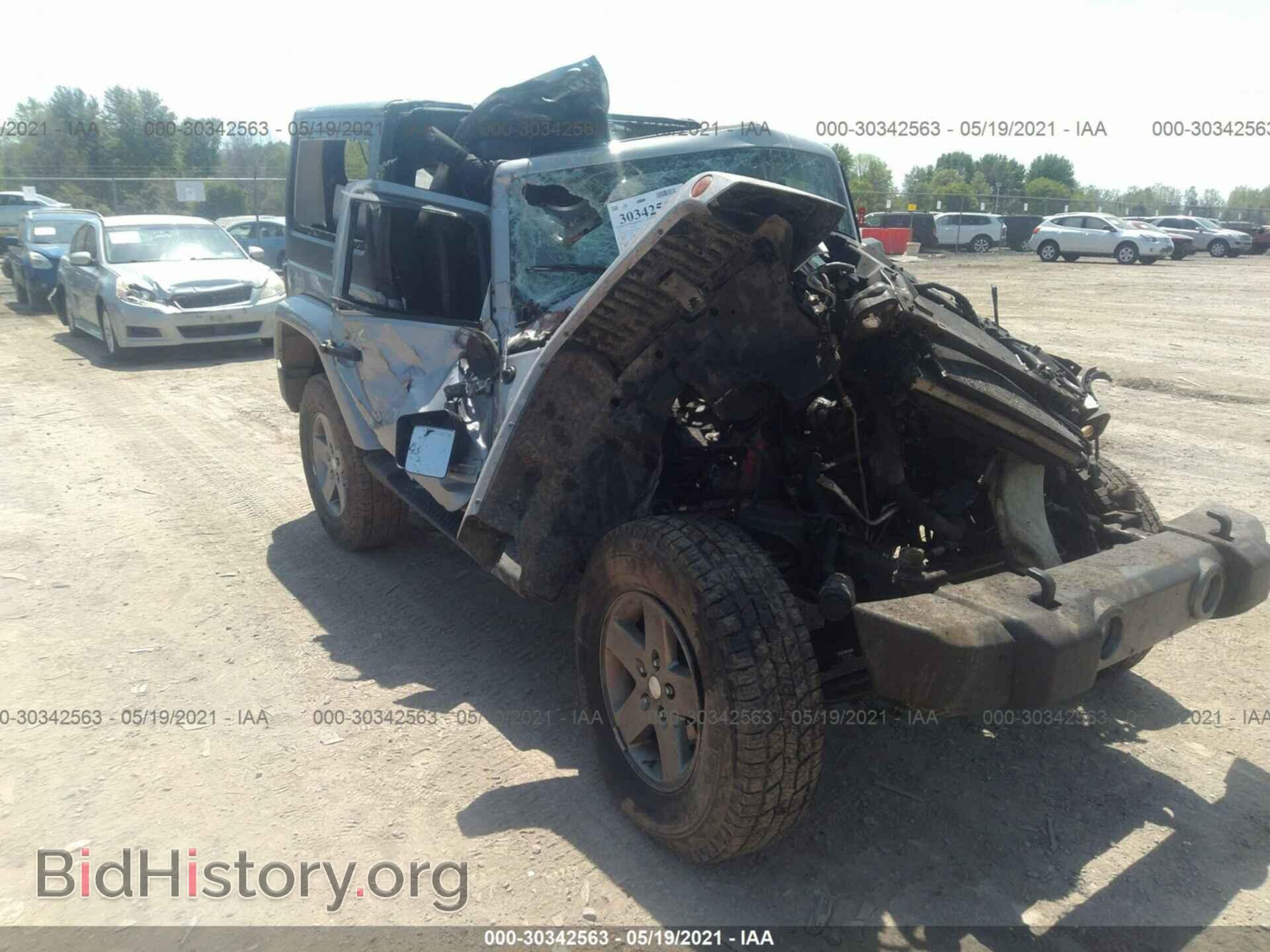 Фотография 1C4AJWAG2DL572885 - JEEP WRANGLER 2013