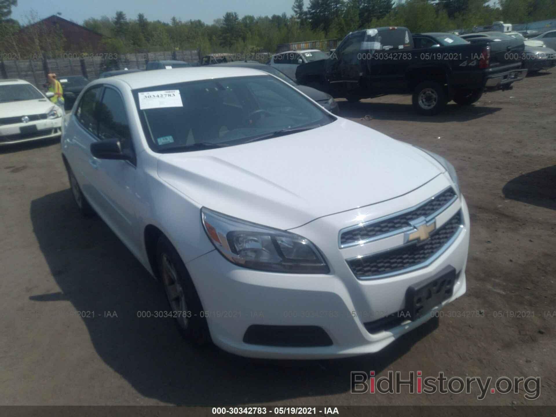 Photo 1G11B5SA8DF251748 - CHEVROLET MALIBU 2013