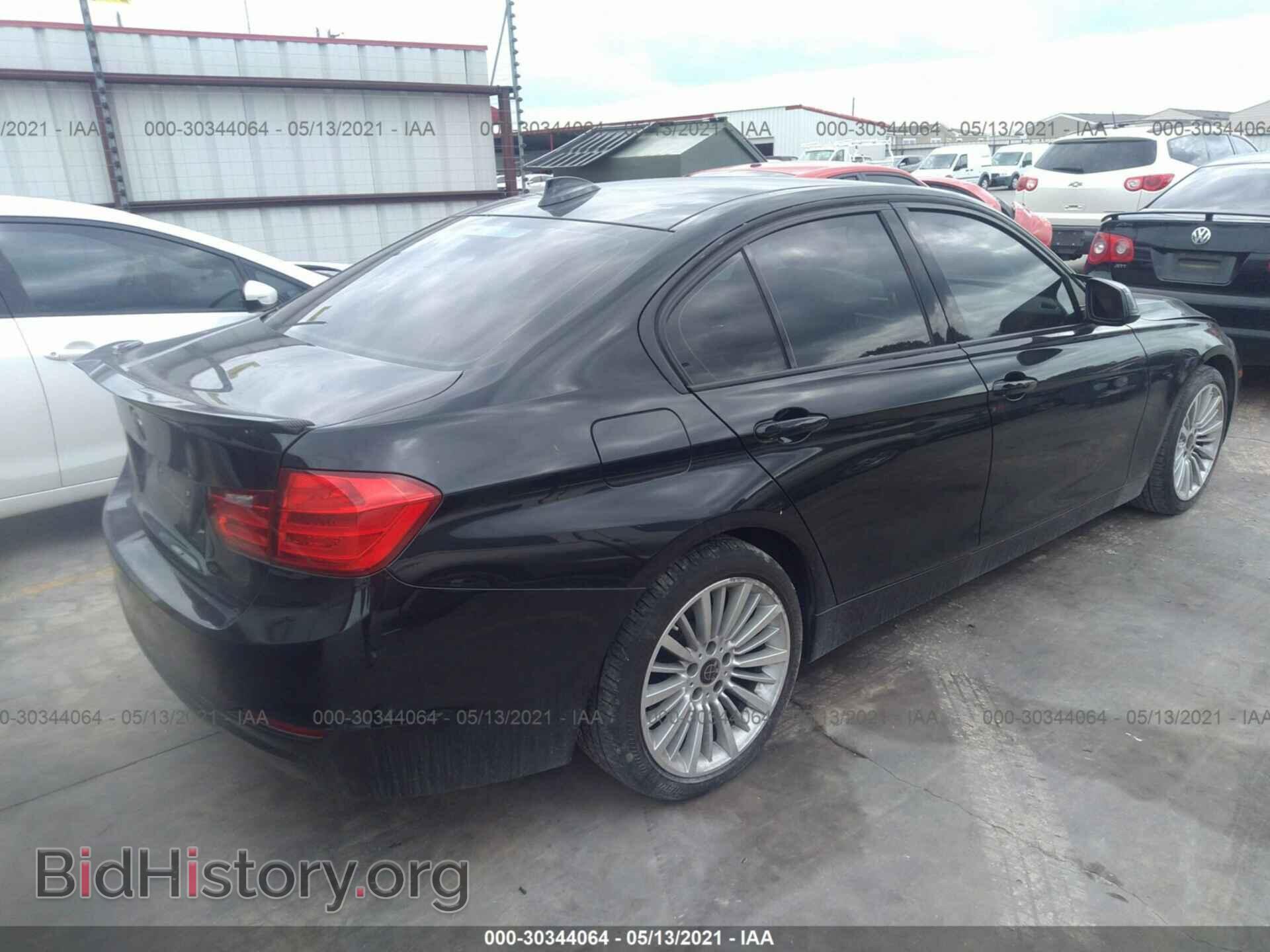 2012 BMW 3 SERIES - VIN: WBA3A5C57CF257251 - Фото 4