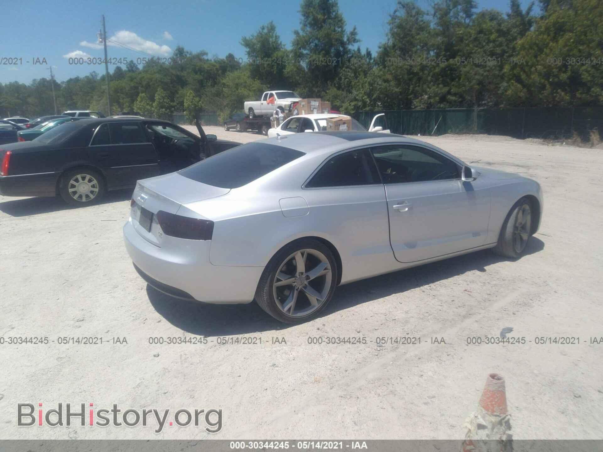 2011 AUDI A5 - VIN: WAULFAFR4BA004389 - Фото 4