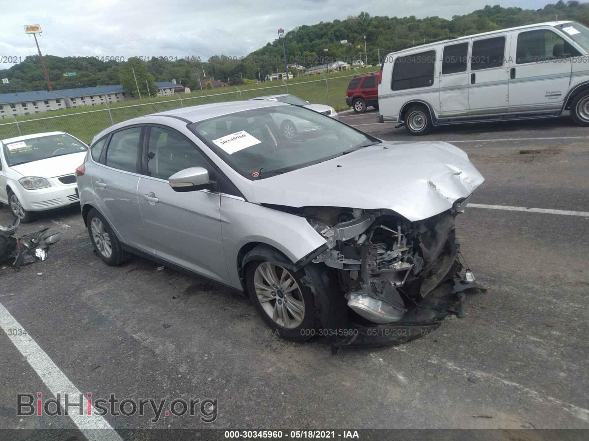 Photo 1FAHP3M29CL358492 - FORD FOCUS 2012