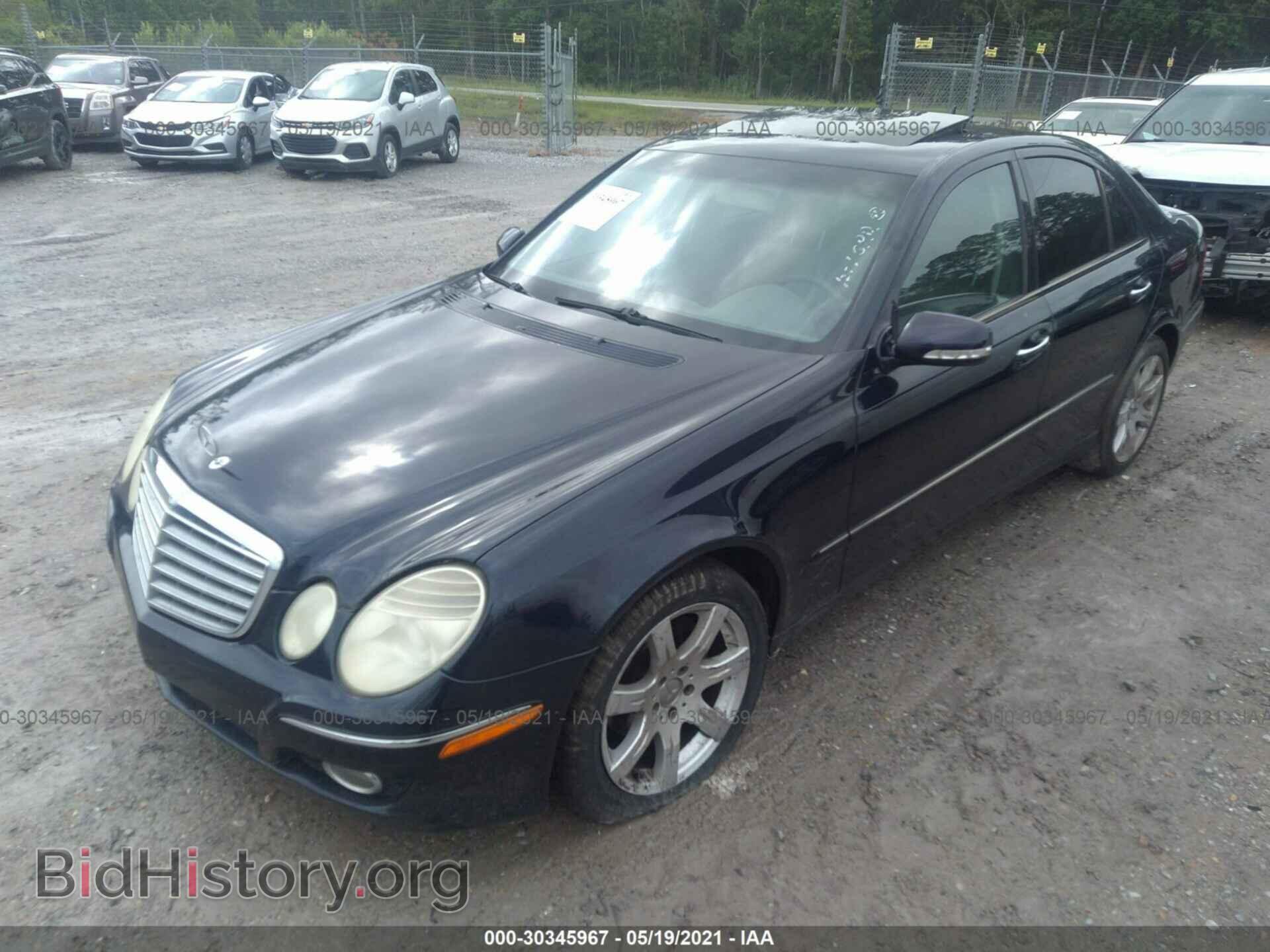 2007 MERCEDES-BENZ E-CLASS - VIN: WDBUF56X07B071407 - Фото 2