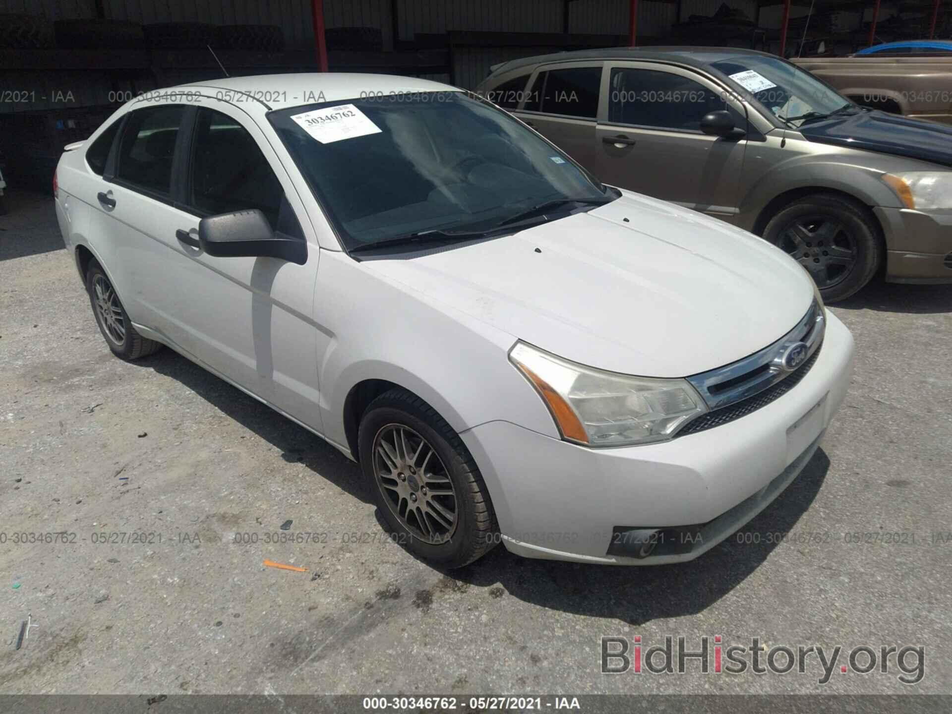 Photo 1FAHP3FN0AW269218 - FORD FOCUS 2010