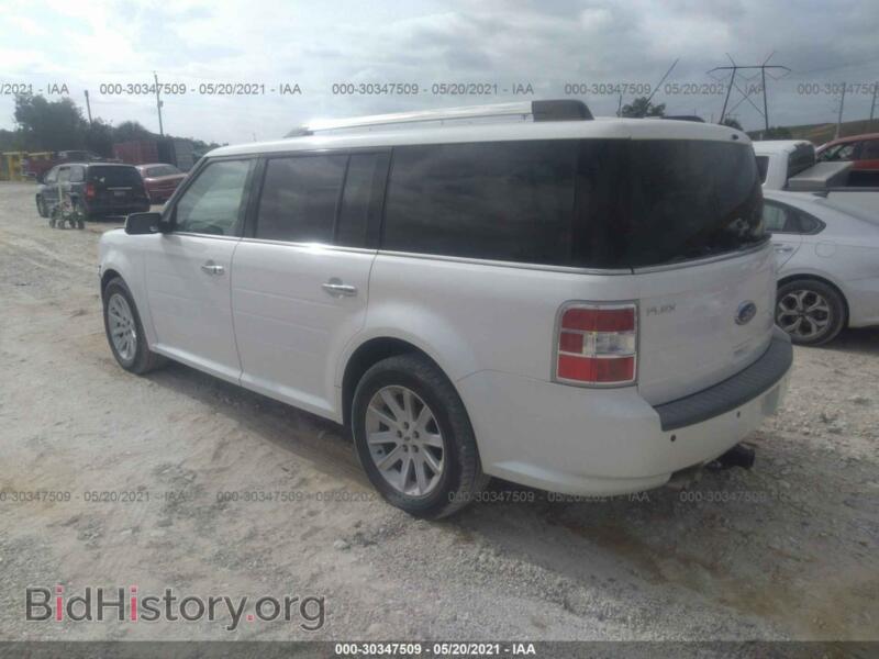 2011 Ford FLEX (VIN 2FMGK5CC8BBD18618) — фото 3 из 11