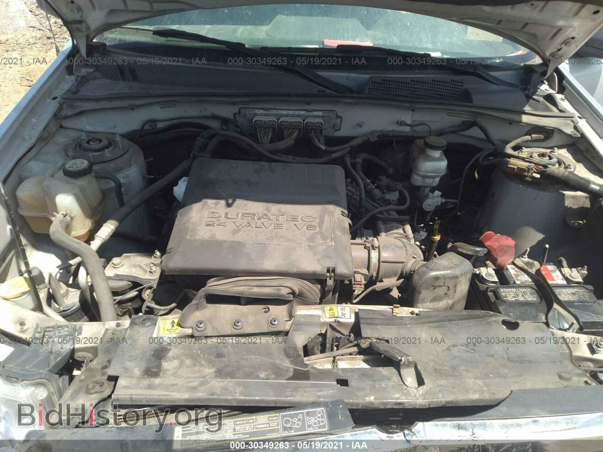 2011 FORD ESCAPE - VIN: 1FMCU0DG5BKC52676 - Фото 10