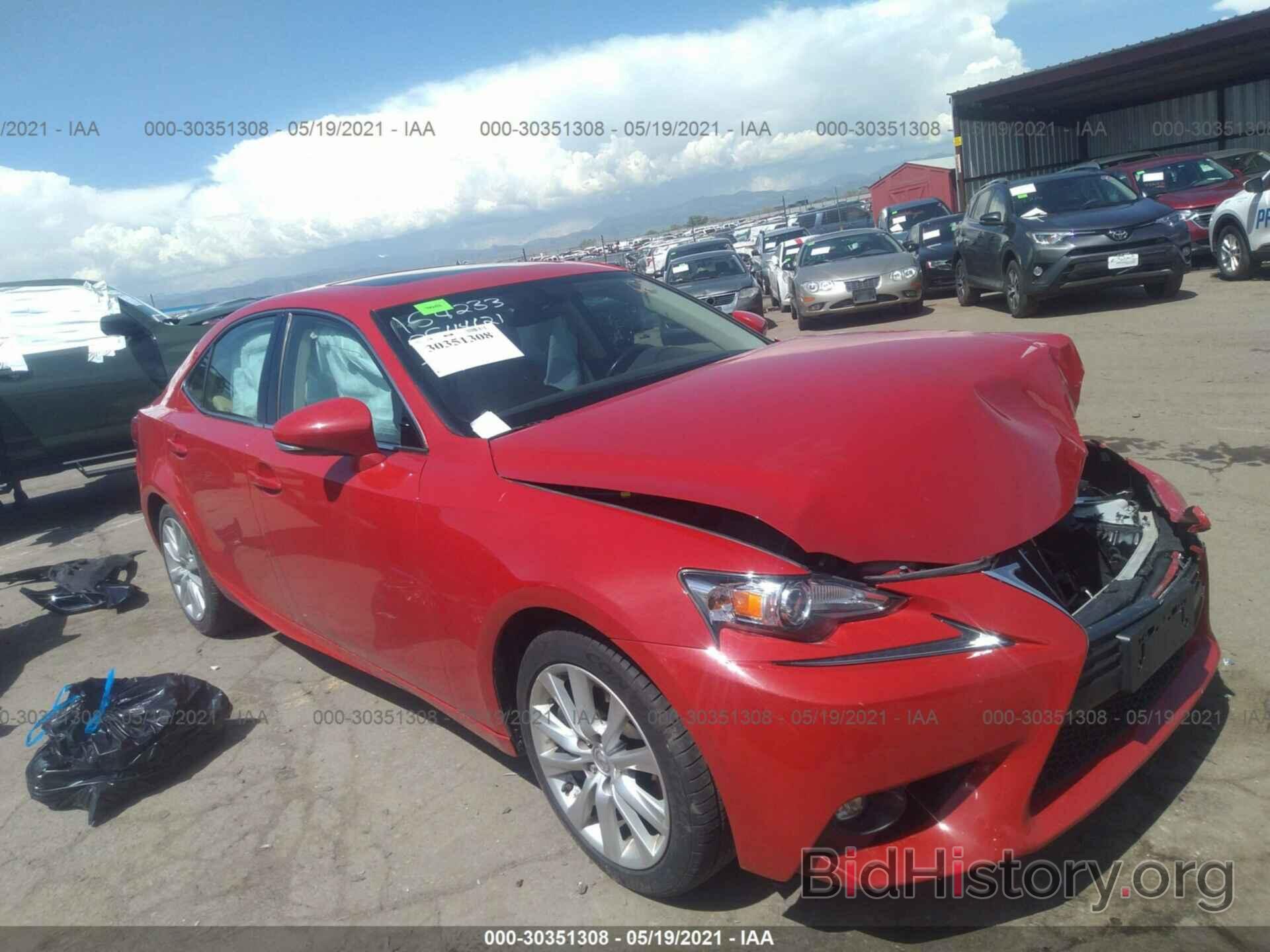 Photo JTHBA1D23G5018642 - LEXUS IS 200T 2016