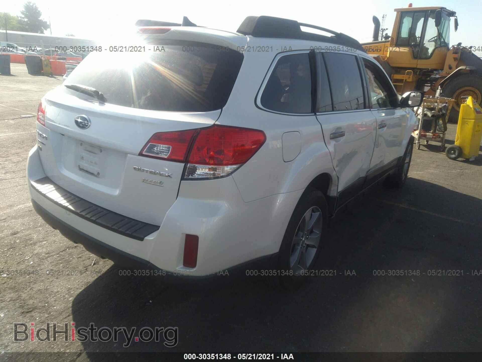 2014 SUBARU OUTBACK - VIN: 4S4BRBPC0E3238197 - Фото 4