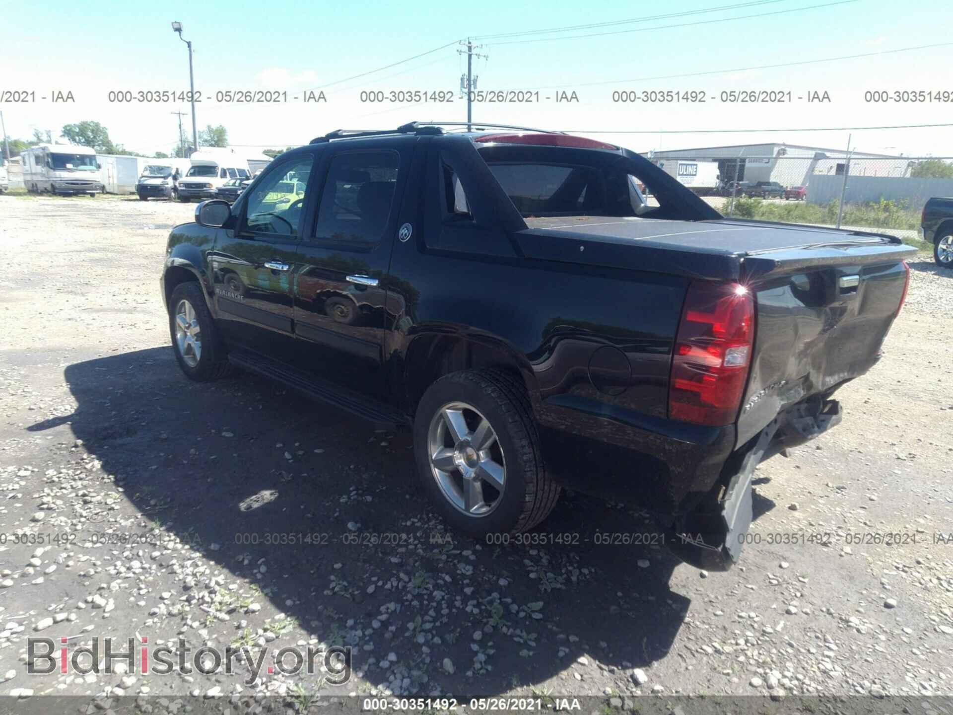 2013 CHEVROLET AVALANCHE - VIN: 3GNTKFE75DG123799 - Фото 3