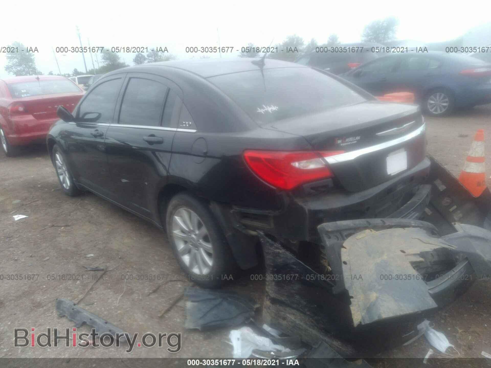 2011 CHRYSLER 200 - VIN: 1C3BC1FB5BN522406 - Фото 3
