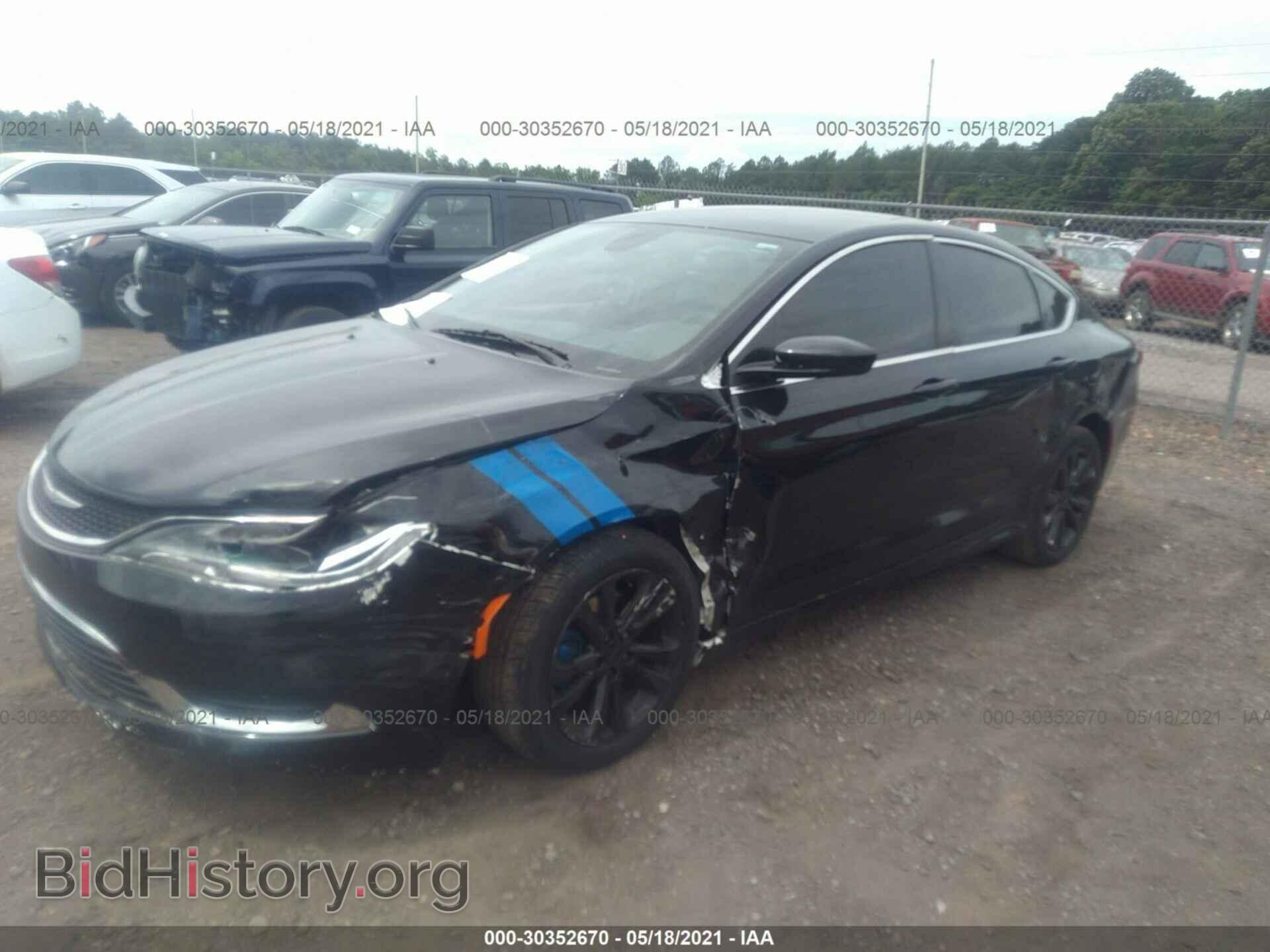 2015 CHRYSLER 200 - VIN: 1C3CCCAB7FN579560 - Photo 2