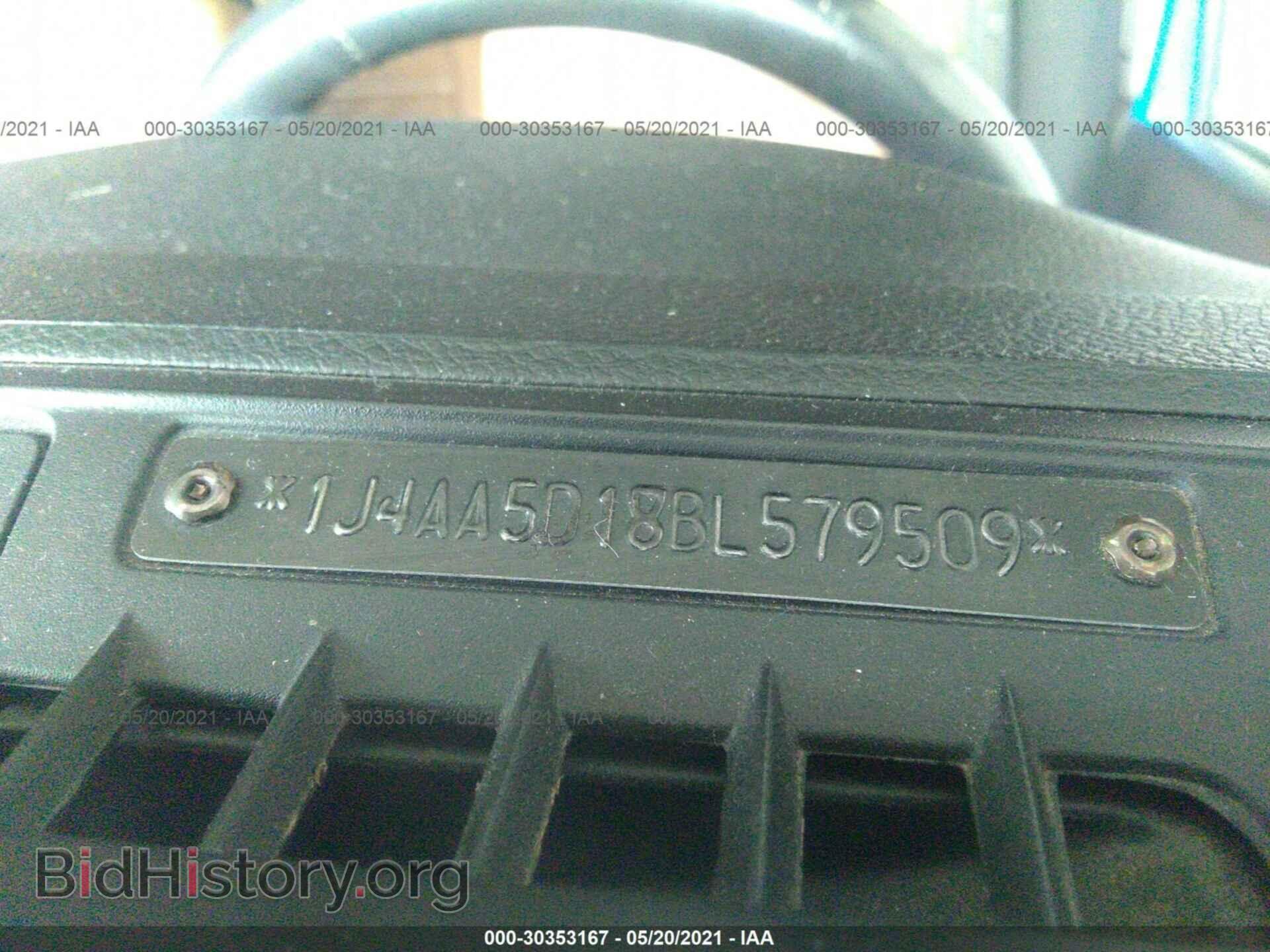 2011 JEEP WRANGLER - VIN: 1J4AA5D18BL579509 - Фото 9