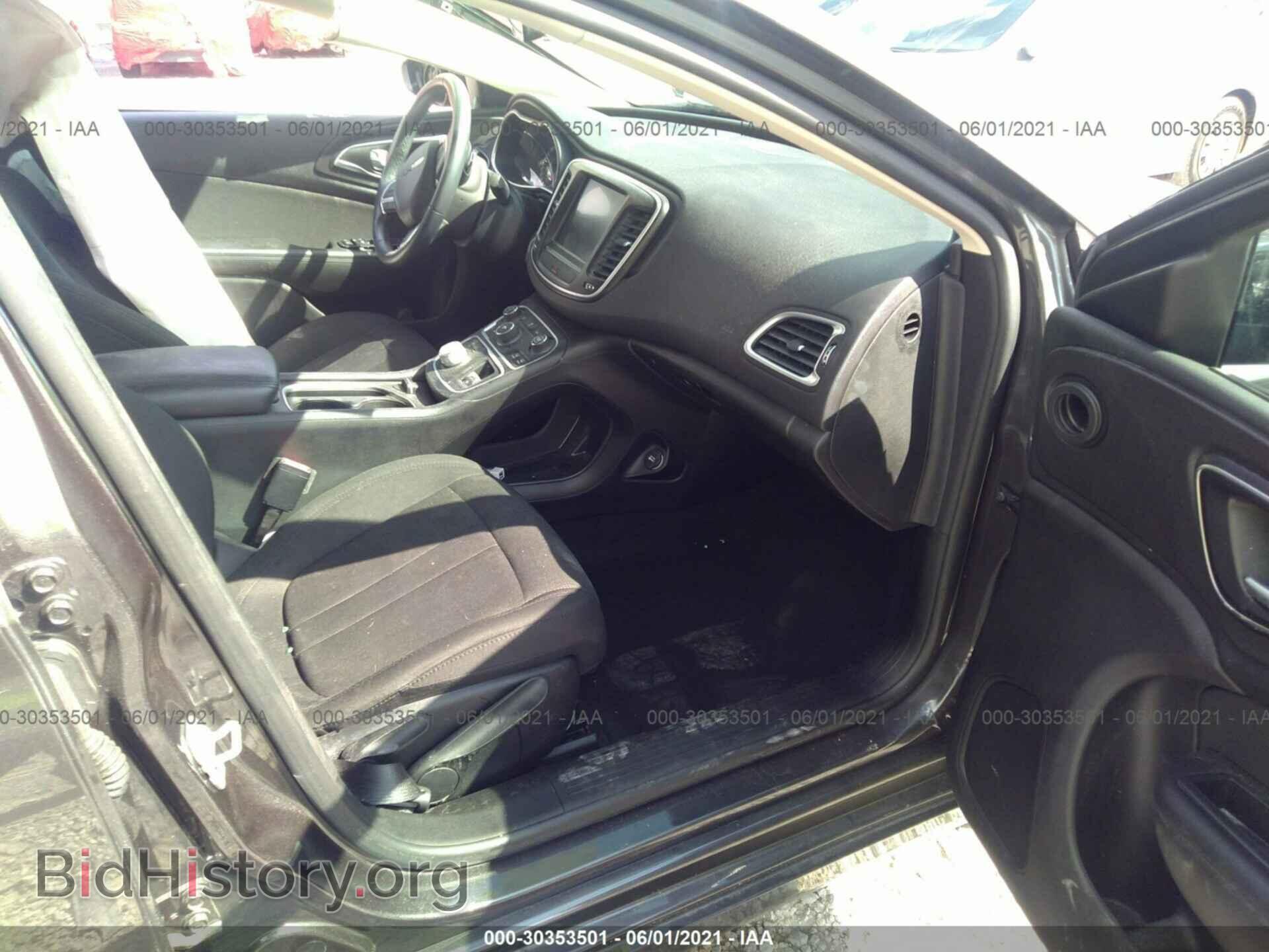 2016 CHRYSLER 200 - VIN: 1C3CCCAB5GN174010 - Фото 5