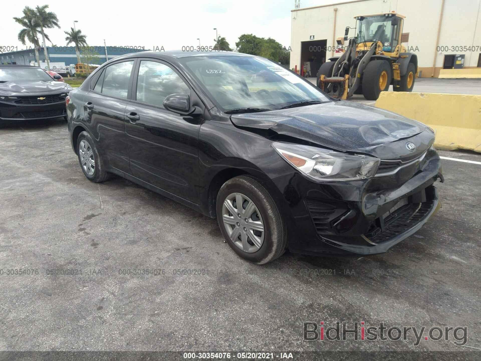 Photo 3KPA24AD9ME366382 - KIA RIO 2021