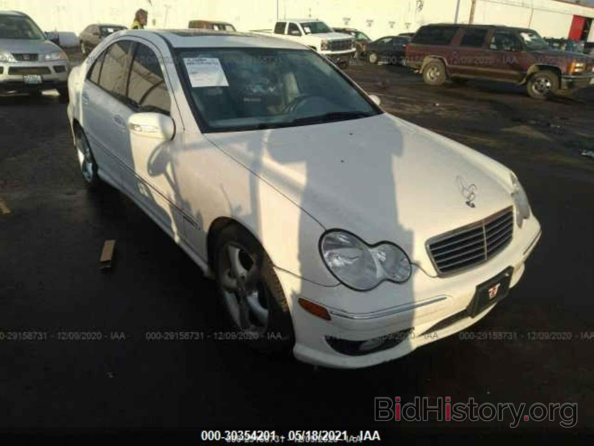 Photo WDBRF52H66F806824 - MERCEDES-BENZ C-CLASS 2006