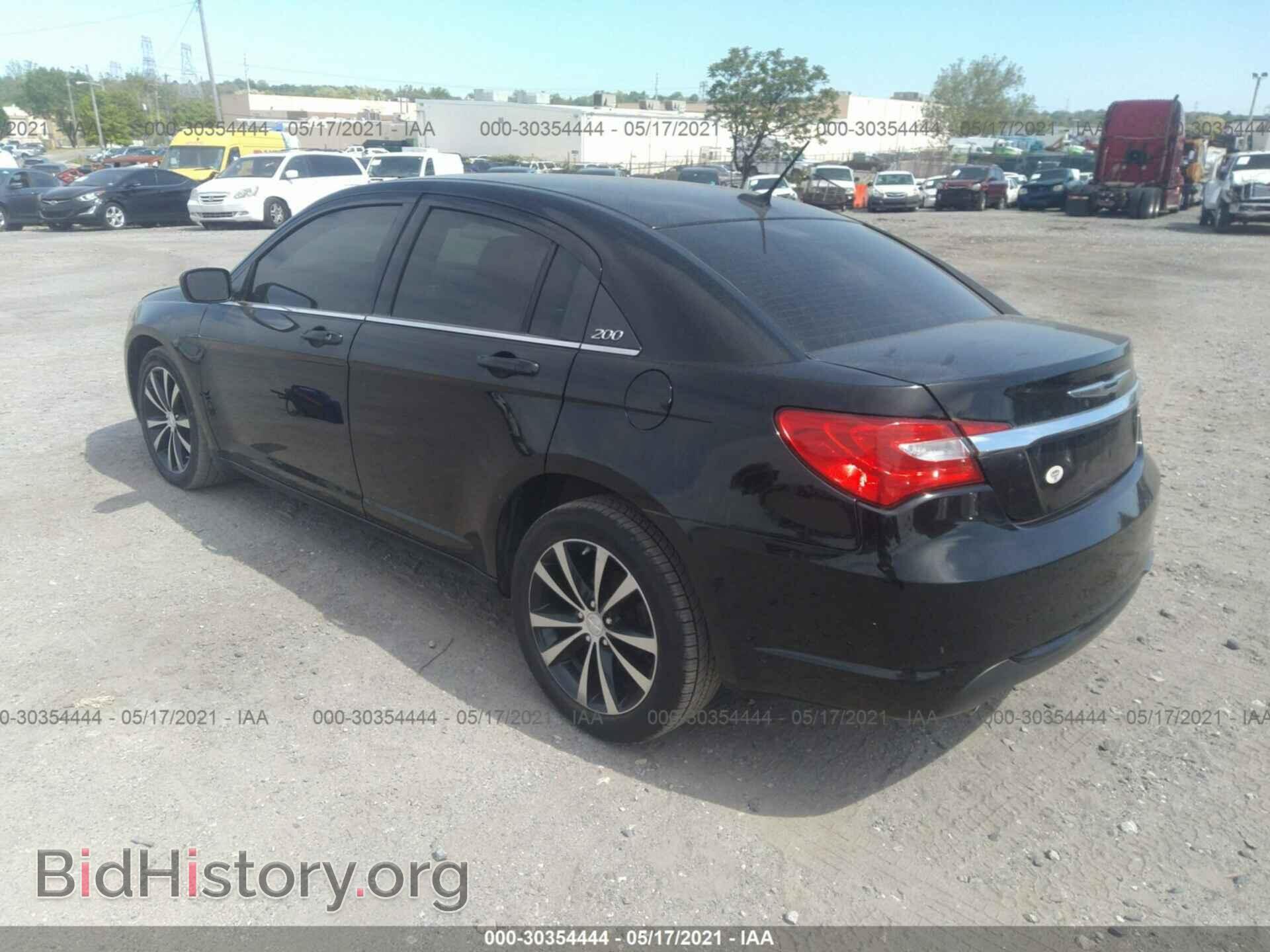 2014 CHRYSLER 200 - VIN: 1C3CCBBG3EN185279 - Фото 3