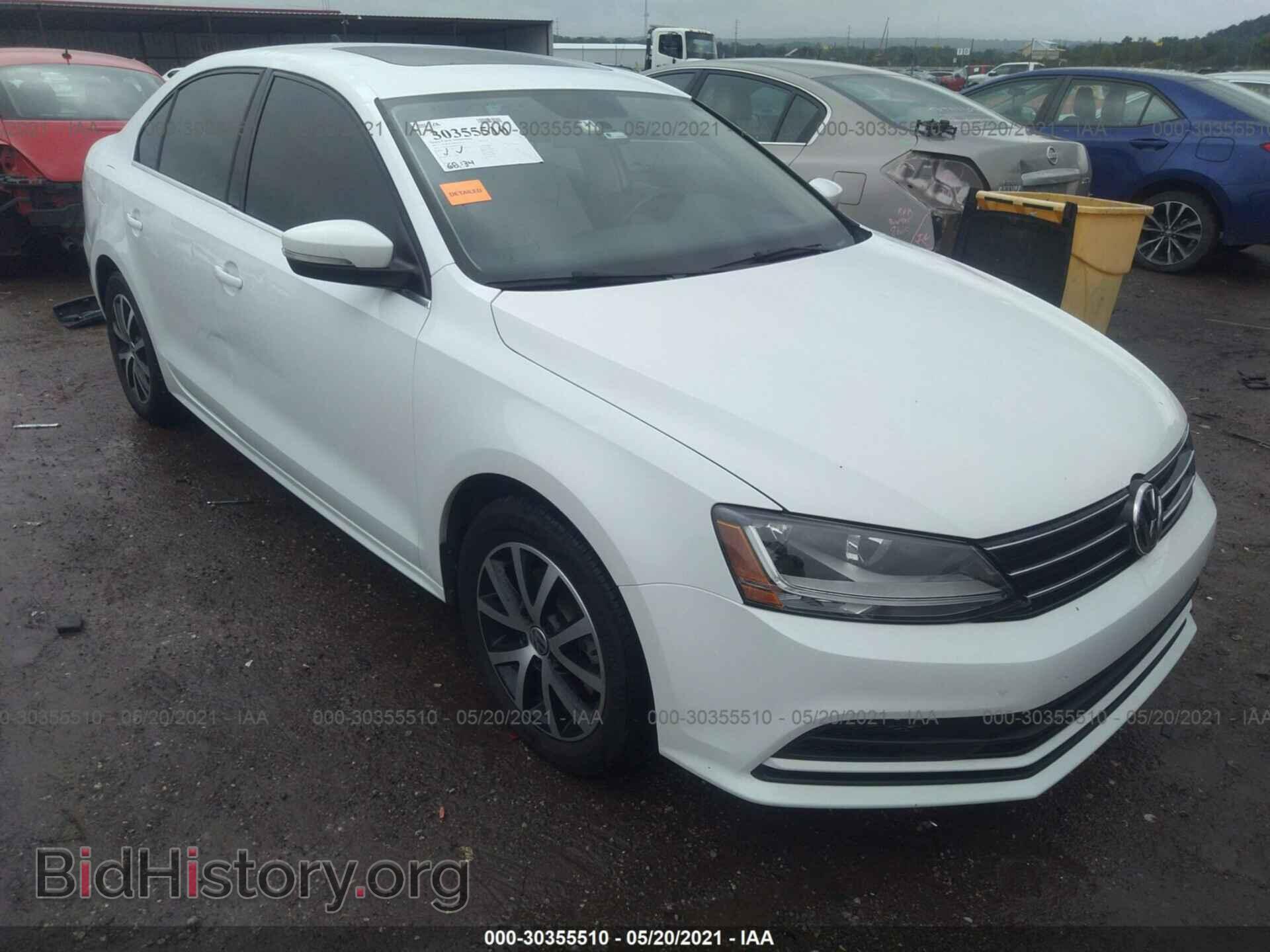 Фотография 3VWDB7AJ9HM335131 - VOLKSWAGEN JETTA 2017