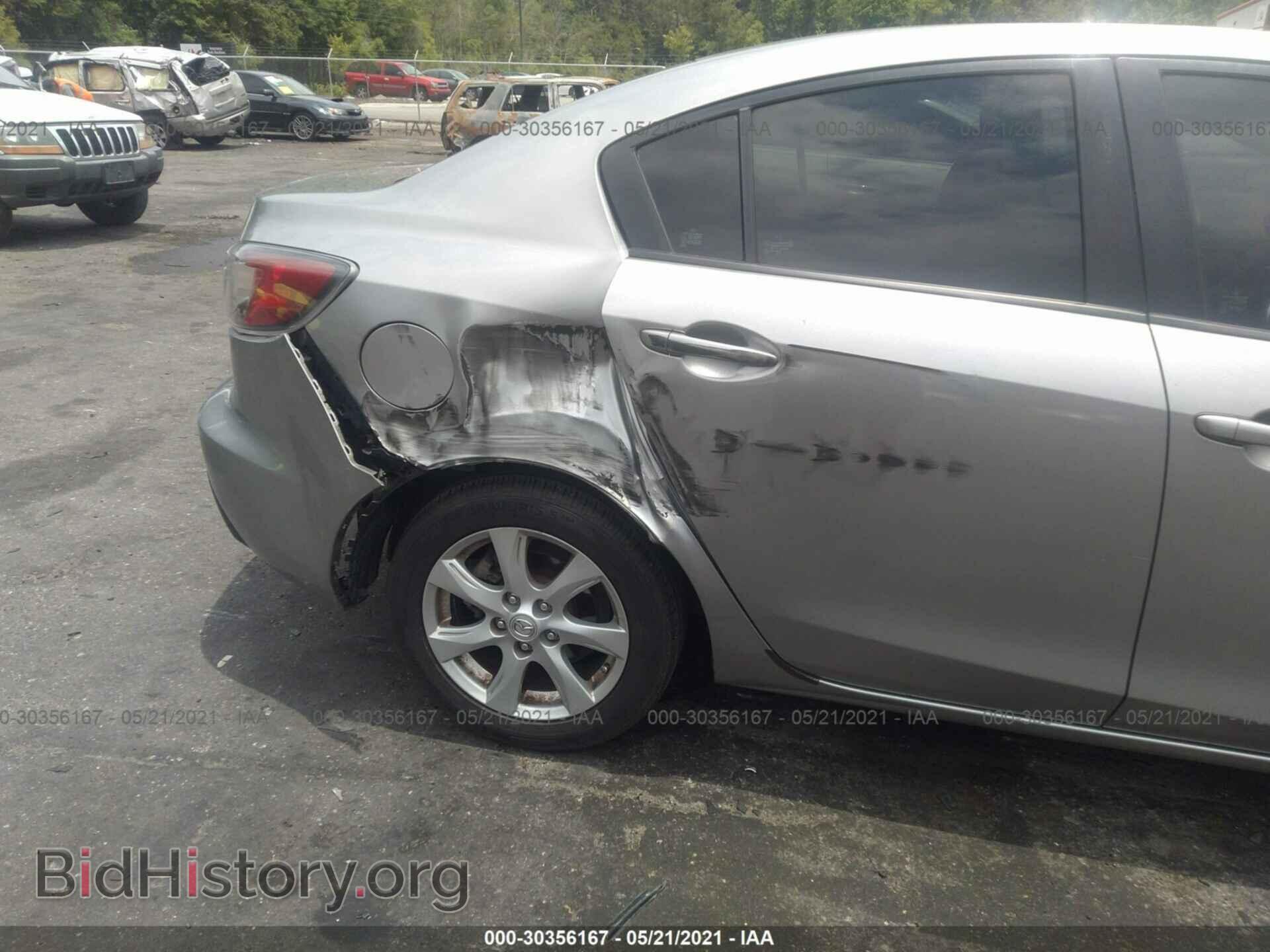 2011 MAZDA MAZDA3 - VIN: JM1BL1VF8B1455470 - Фото 6