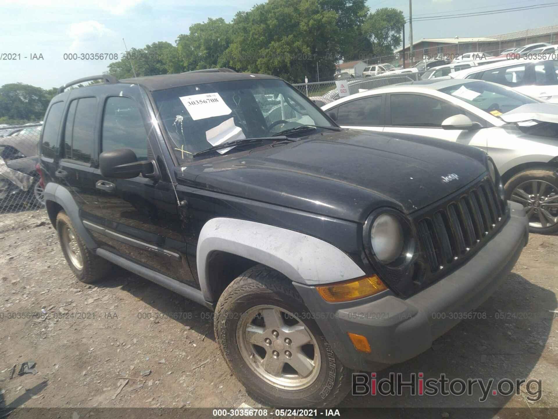 Photo 1J4GL48K57W536656 - JEEP LIBERTY 2007