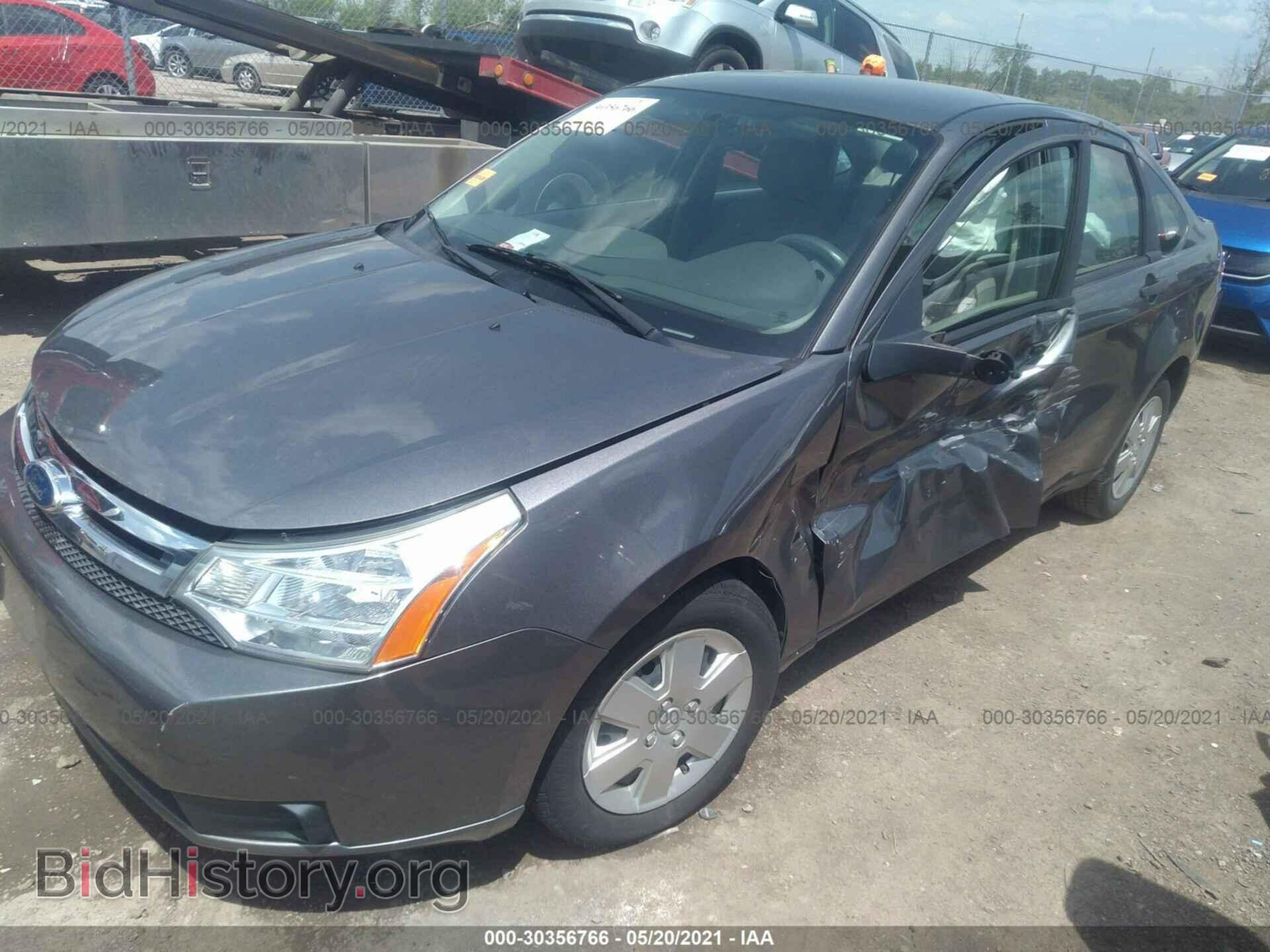 2011 FORD FOCUS - VIN: 1FAHP3EN3BW204849 - Фото 2