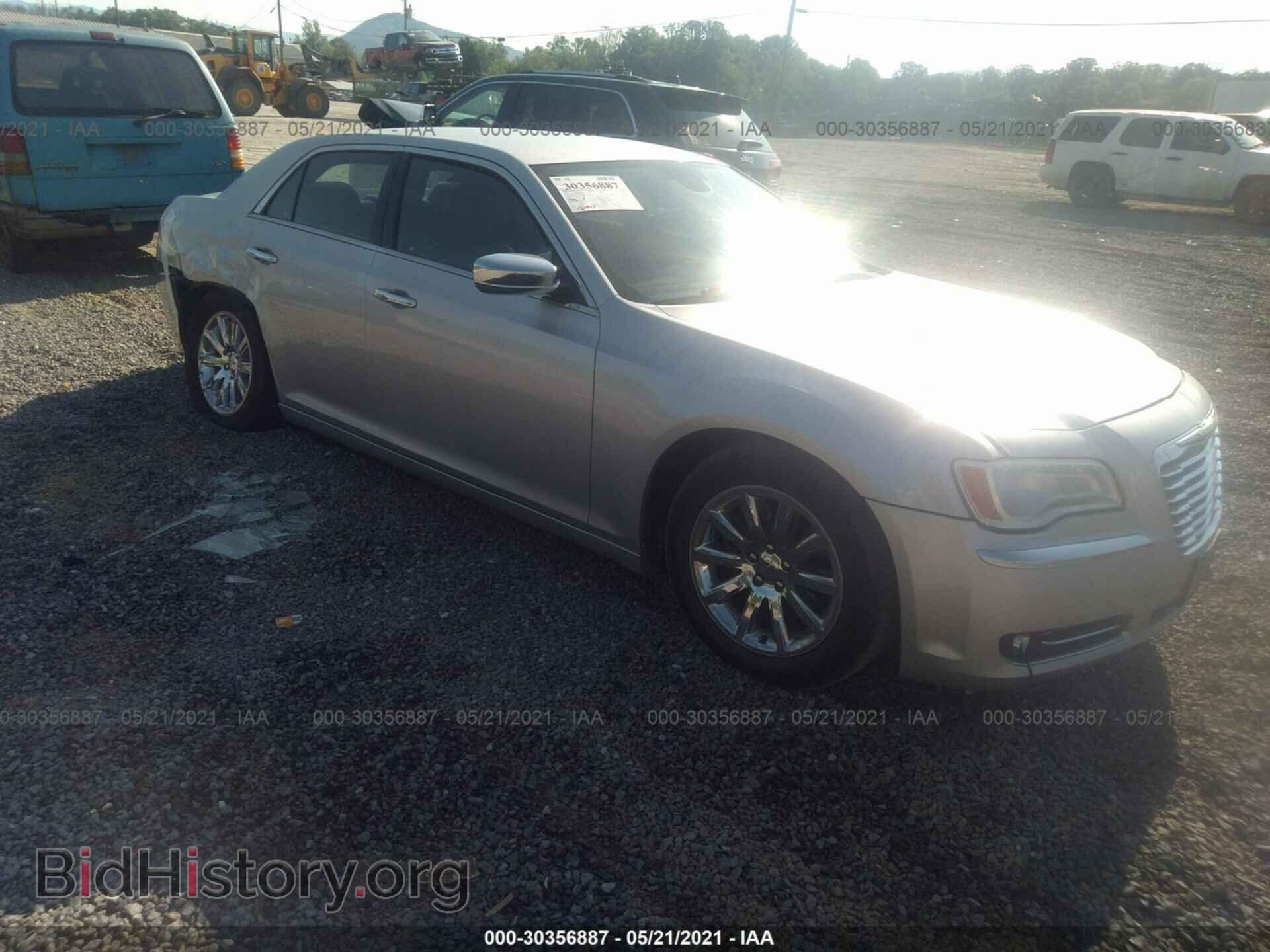 Фотография 2C3CCAET7CH117981 - CHRYSLER 300 2012