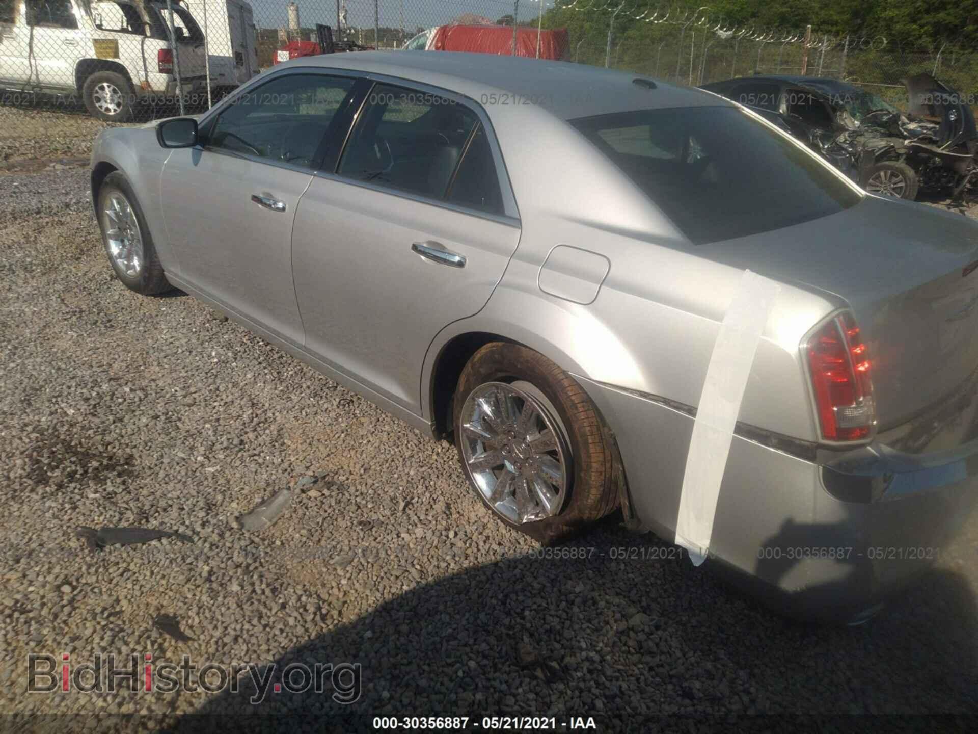 2012 CHRYSLER 300 - VIN: 2C3CCAET7CH117981 - Photo 3