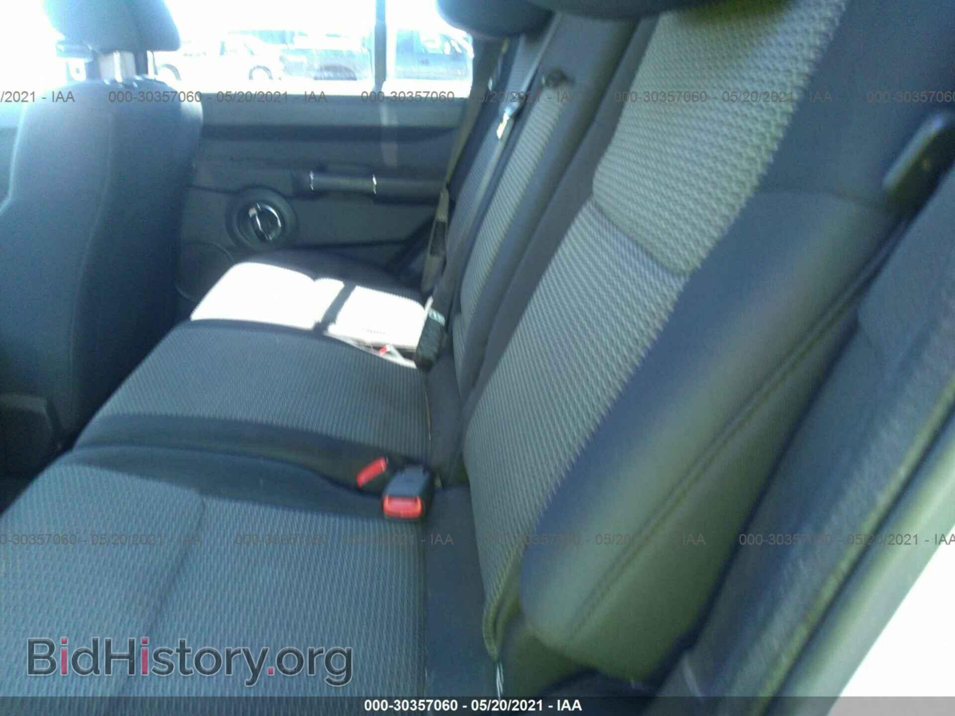 2010 JEEP COMMANDER - VIN: 1J4RH4GKXAC102494 - Фото 8