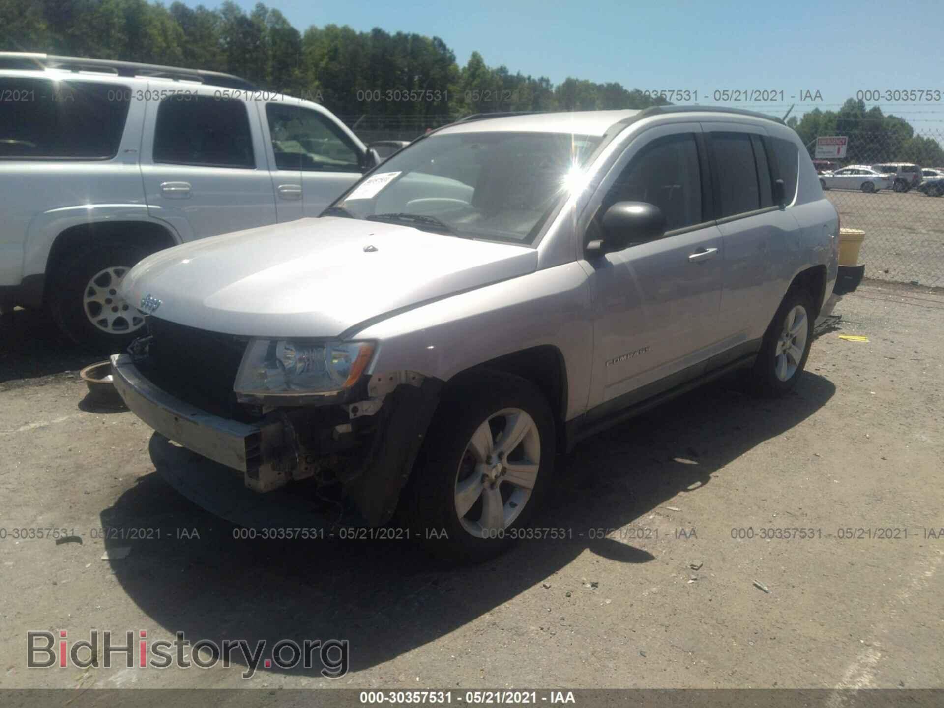 2011 JEEP COMPASS - VIN: 1J4NT1FB4BD159640 - Фото 2