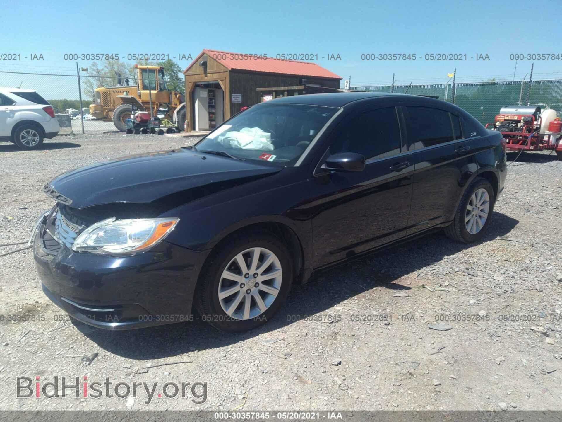 2012 CHRYSLER 200 - VIN: 1C3CCBBB2CN287965 - Фото 2