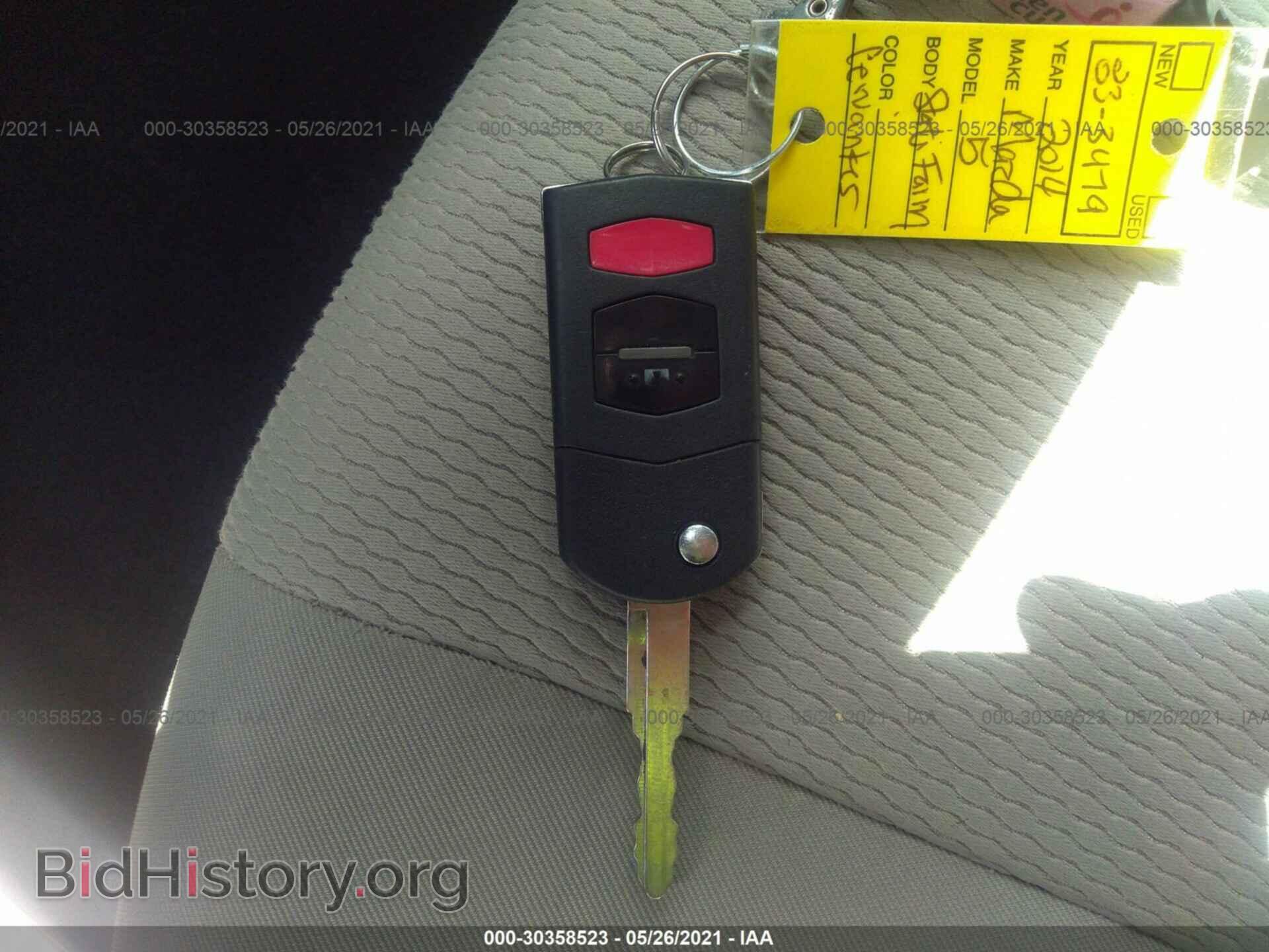 2014 MAZDA MAZDA5 - VIN: JM1CW2CL4E0167904 - Photo 11