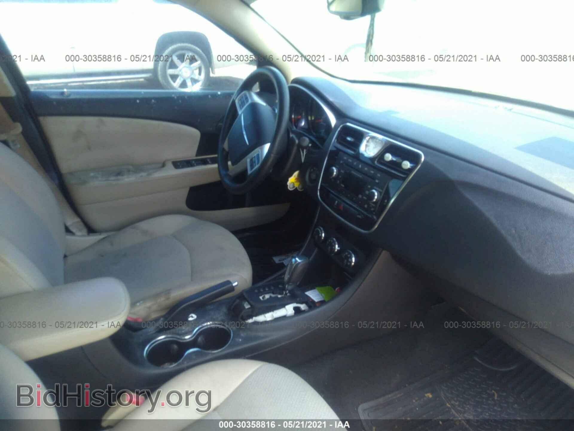 2012 CHRYSLER 200 - VIN: 1C3CCBBB0CN107883 - Фото 5