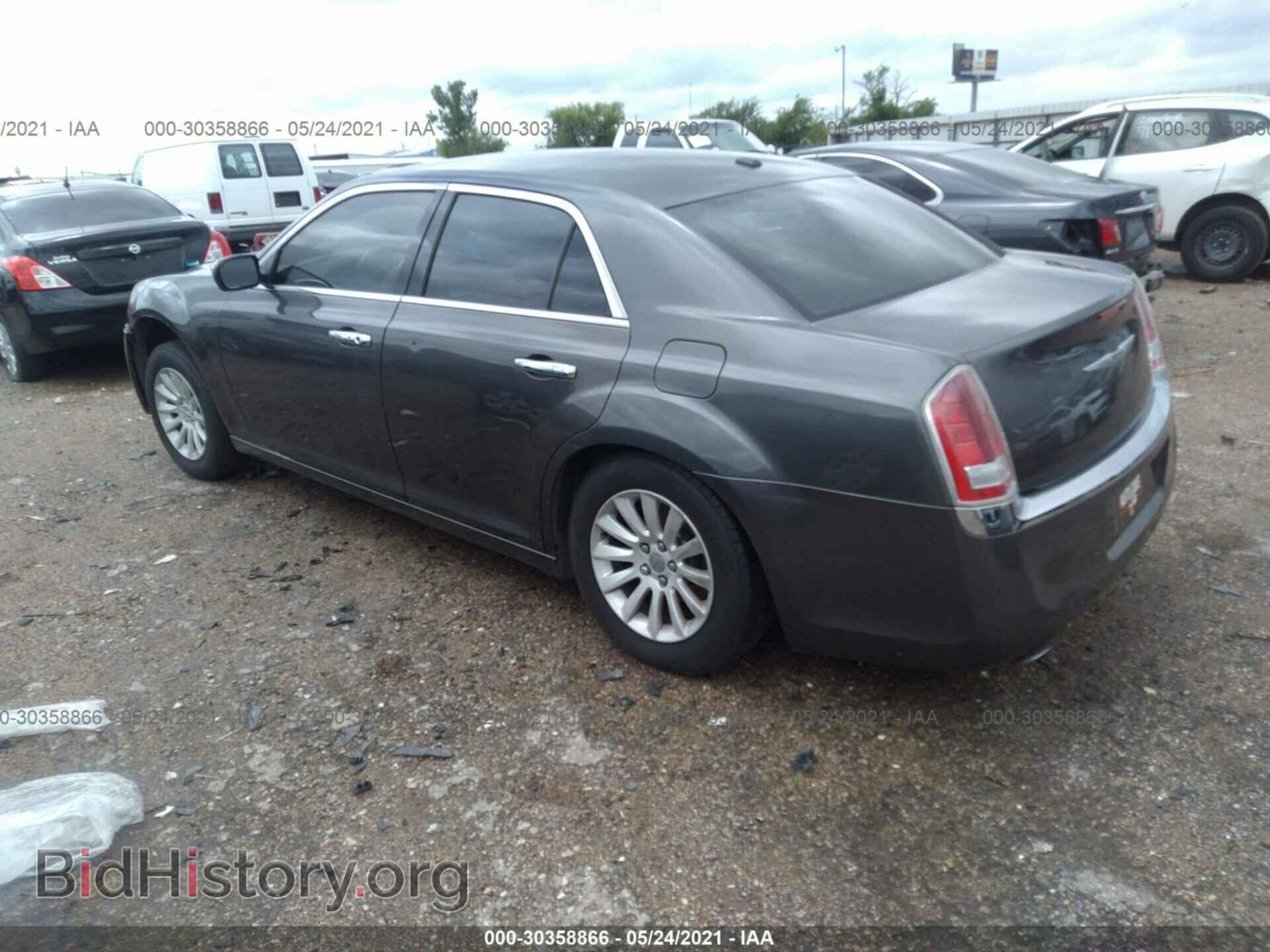 2014 CHRYSLER 300 - VIN: 2C3CCAAG1EH381080 - Фото 3