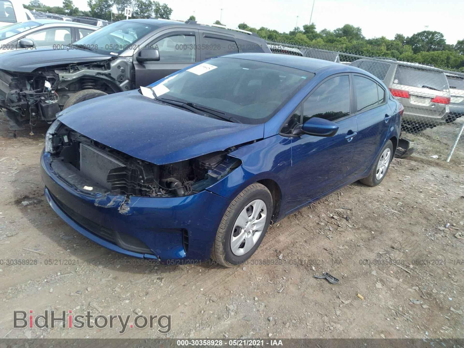 2017 KIA FORTE - VIN: 3KPFK4A71HE076515 - Photo 2
