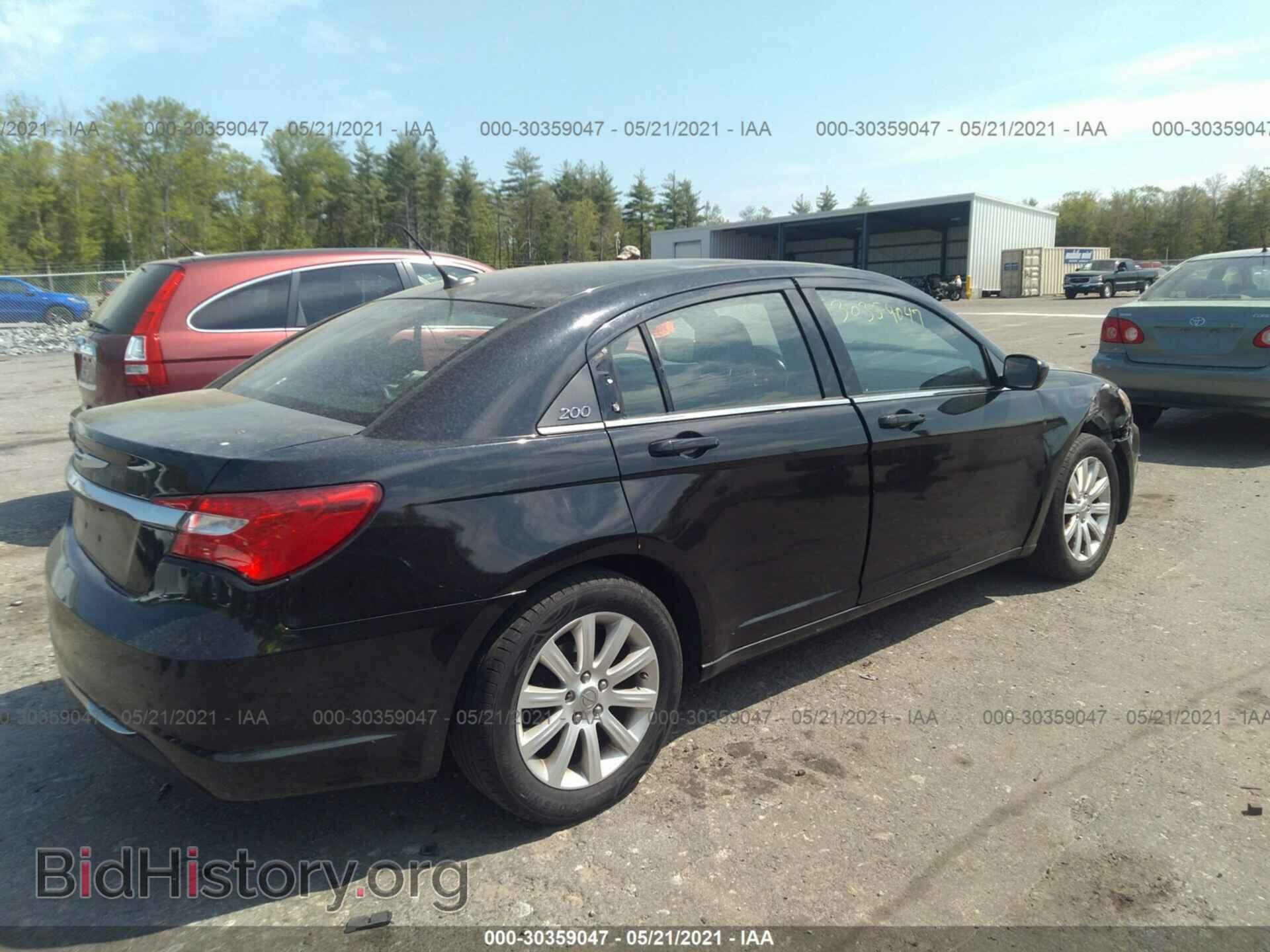 2013 CHRYSLER 200 - VIN: 1C3CCBBB2DN567693 - Photo 4