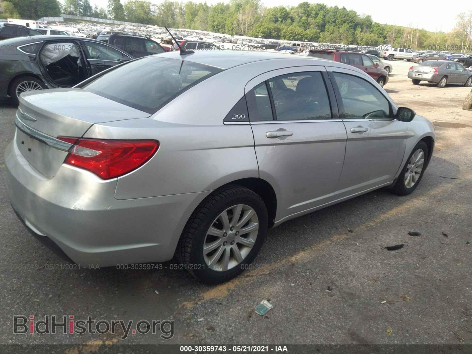 2012 CHRYSLER 200 - VIN: 1C3CCBBB6CN278055 - Фото 4