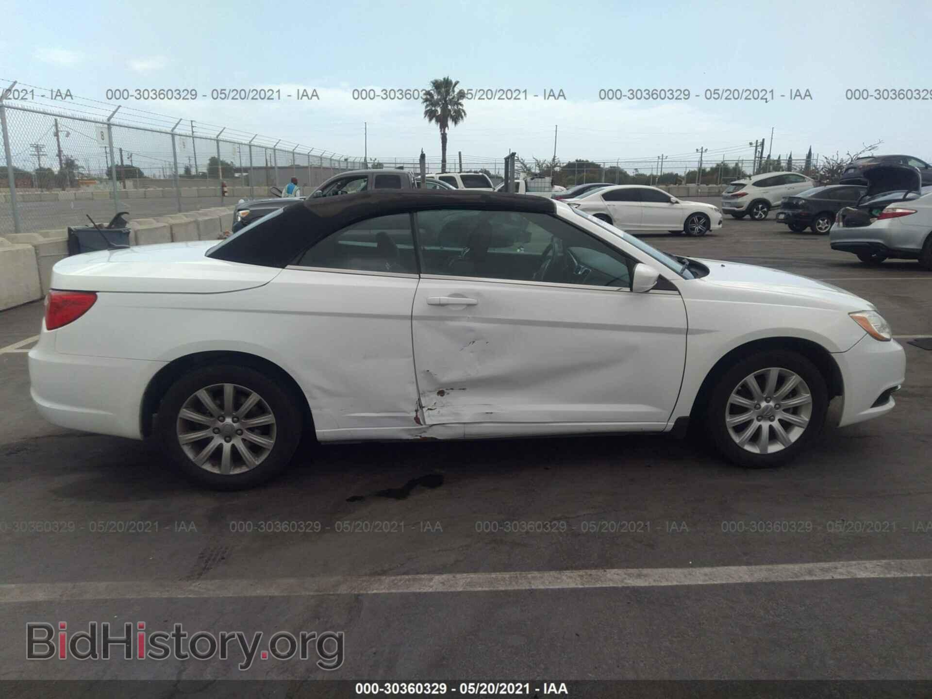 2012 CHRYSLER 200 - VIN: 1C3BCBEB4CN123561 - Фото 6